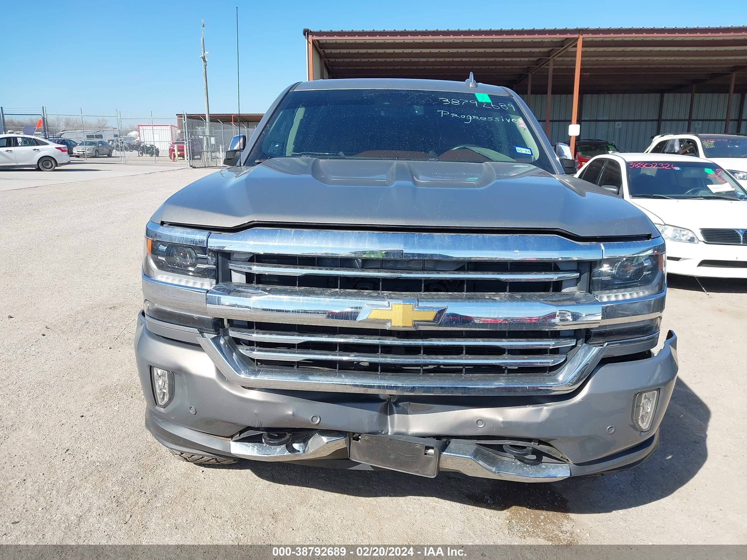 Photo 11 VIN: 3GCUKTECXHG183804 - CHEVROLET SILVERADO 