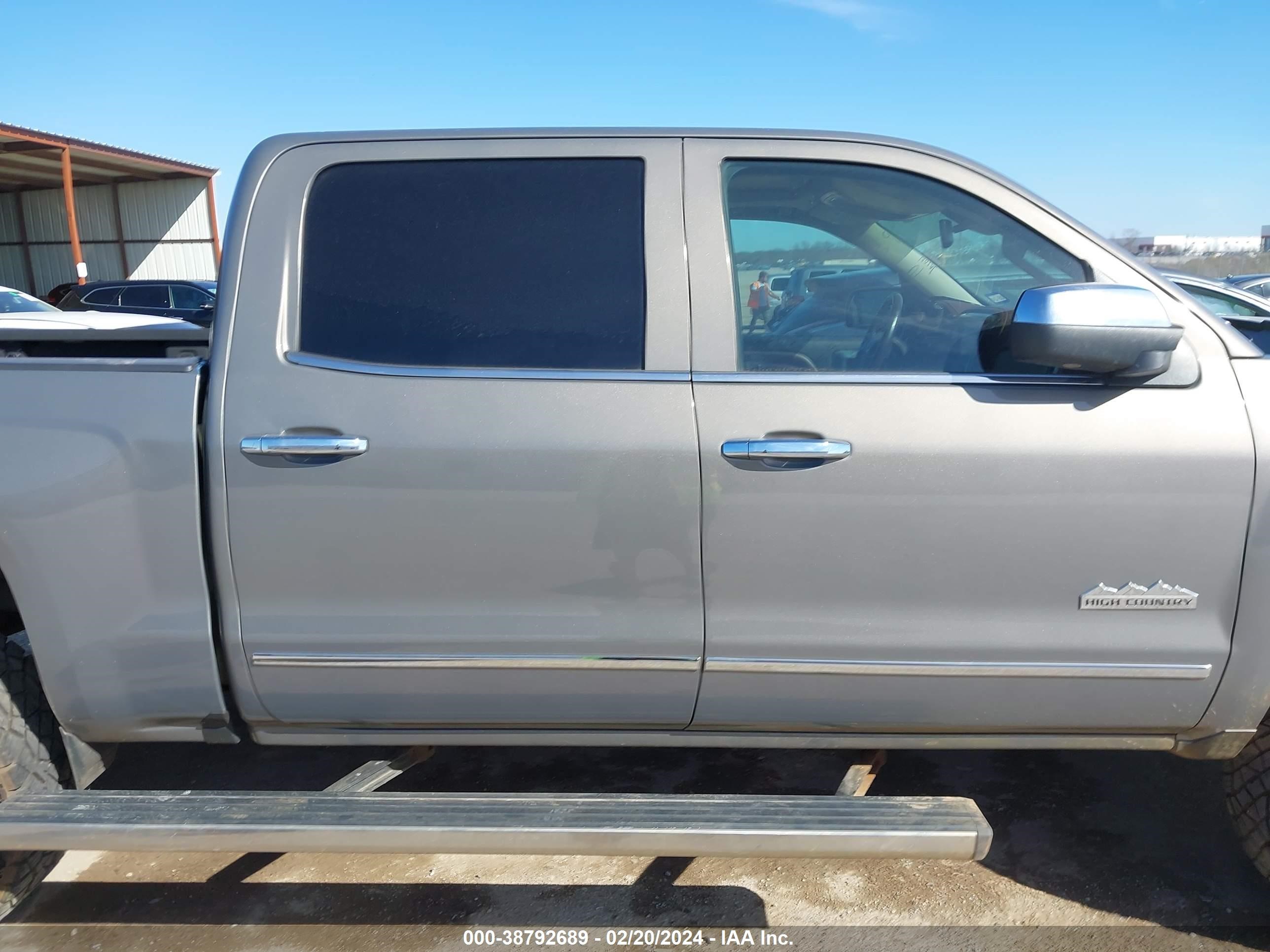 Photo 12 VIN: 3GCUKTECXHG183804 - CHEVROLET SILVERADO 