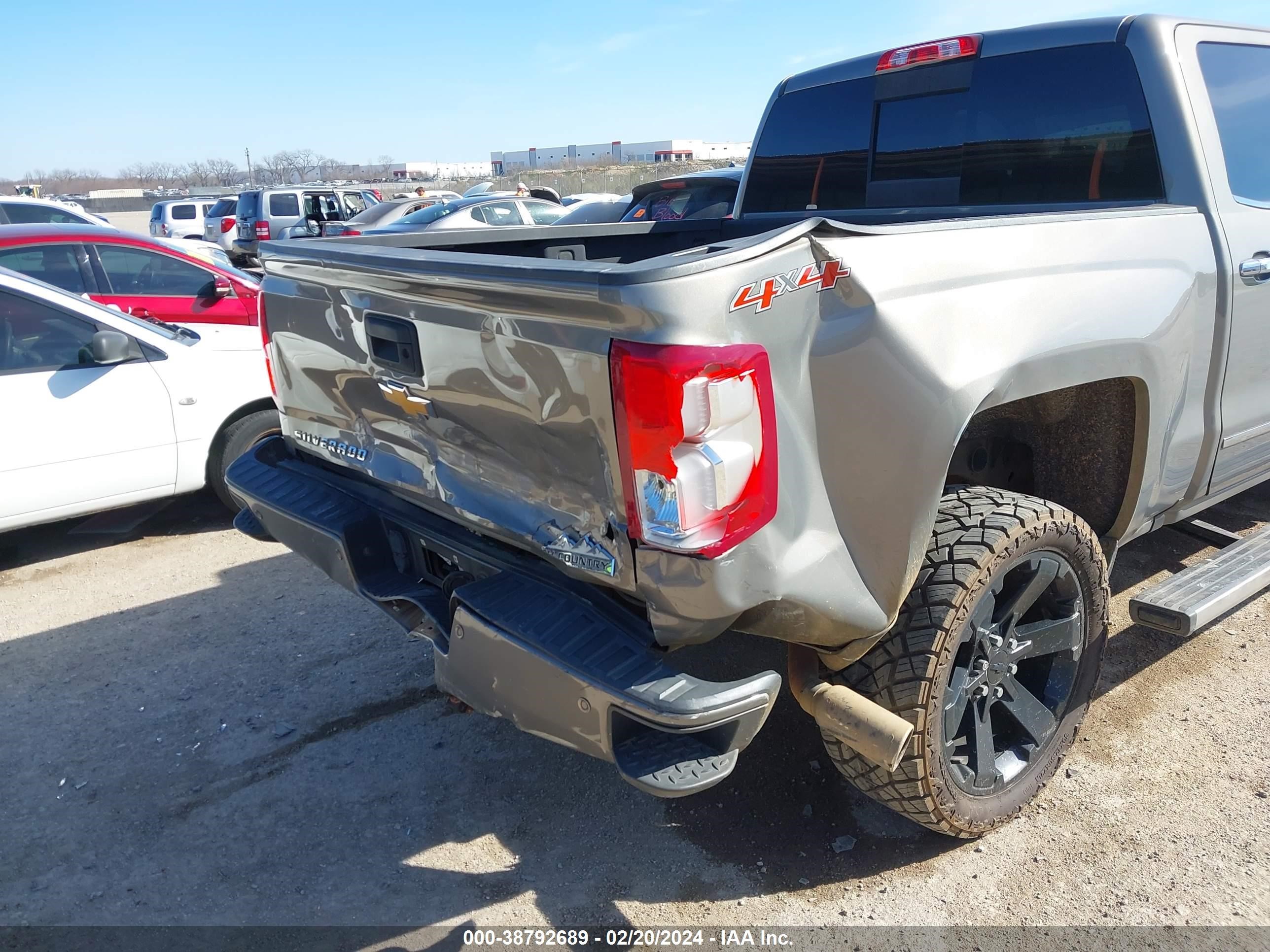 Photo 5 VIN: 3GCUKTECXHG183804 - CHEVROLET SILVERADO 