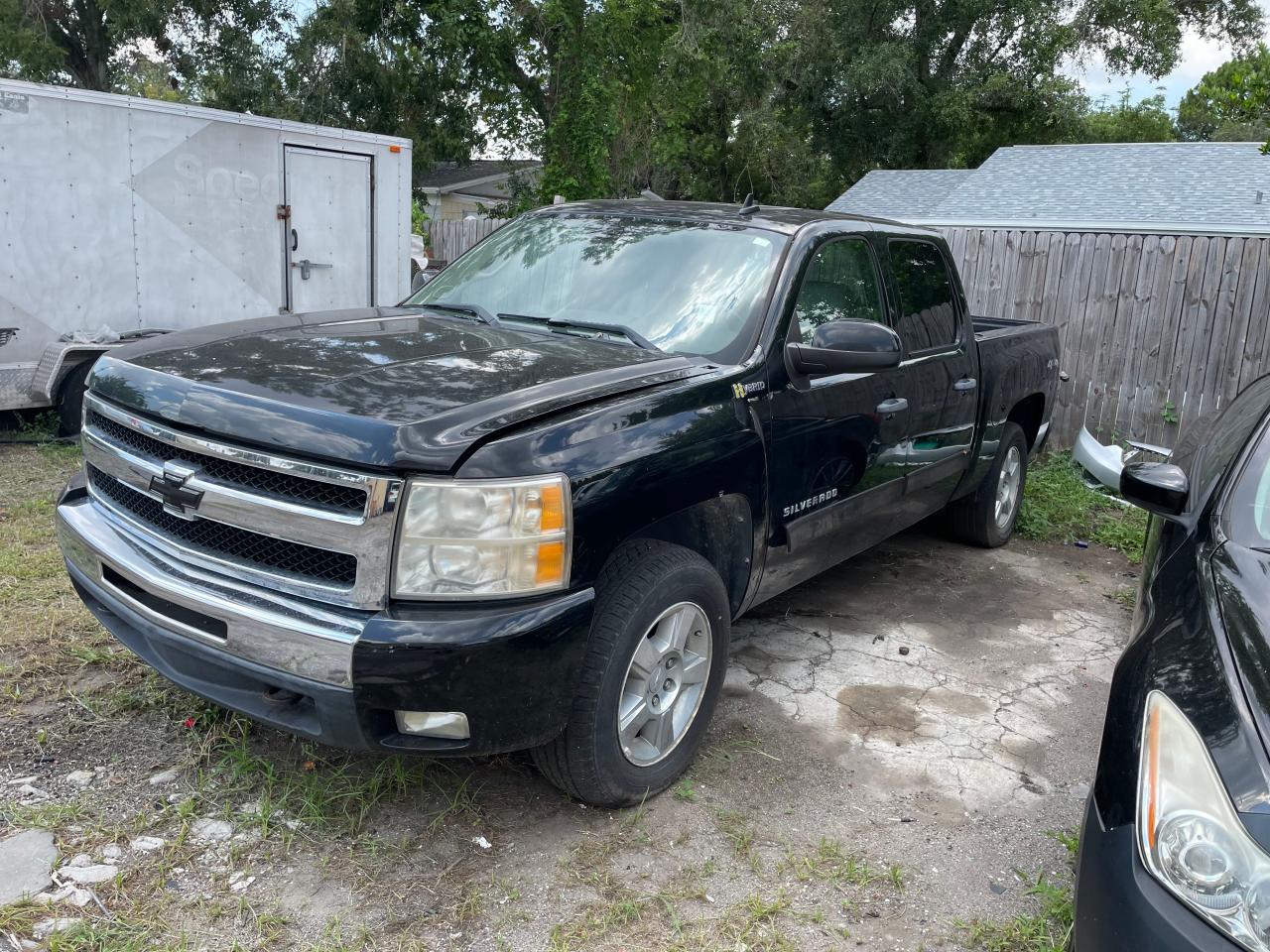 Photo 2 VIN: 3GCUKUEJ4BG100007 - CHEVROLET SILVERADO 