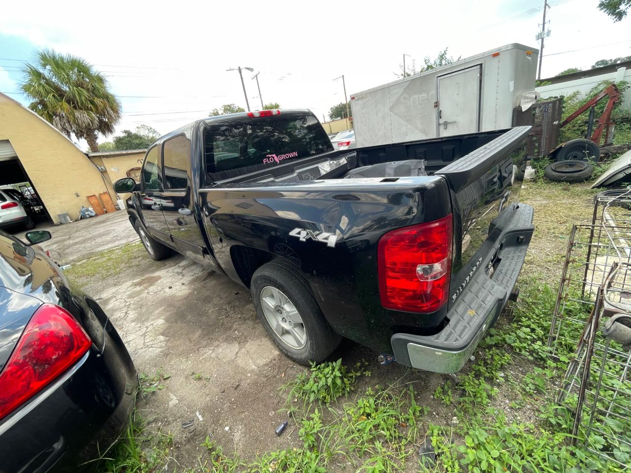 Photo 3 VIN: 3GCUKUEJ4BG100007 - CHEVROLET SILVERADO 