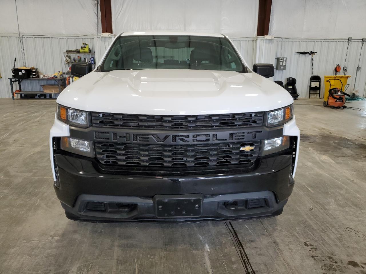 Photo 4 VIN: 3GCUYAEF5KG308745 - CHEVROLET SILVERADO 