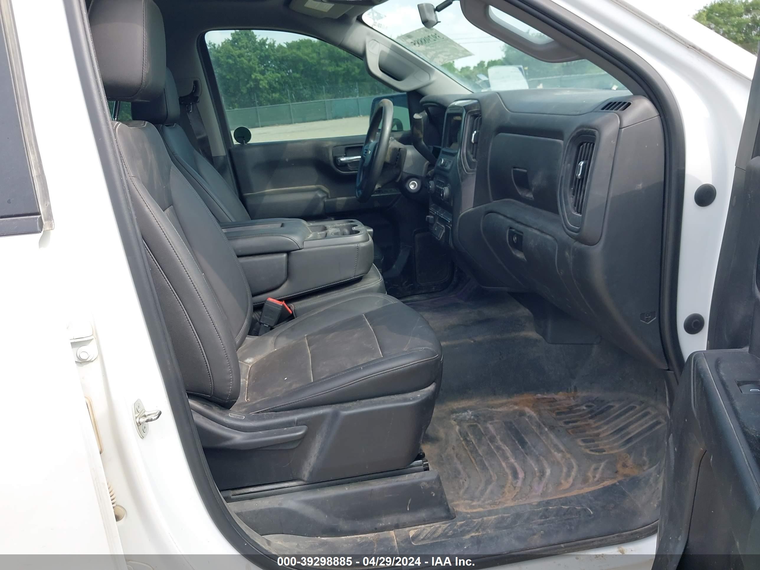 Photo 4 VIN: 3GCUYAEF9KG178341 - CHEVROLET SILVERADO 