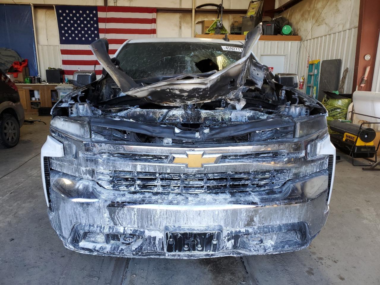 Photo 4 VIN: 3GCUYDED0LG430981 - CHEVROLET SILVERADO 