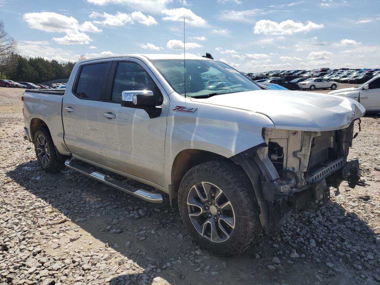 Photo 3 VIN: 3GCUYDED2KG266390 - CHEVROLET SILVERADO 