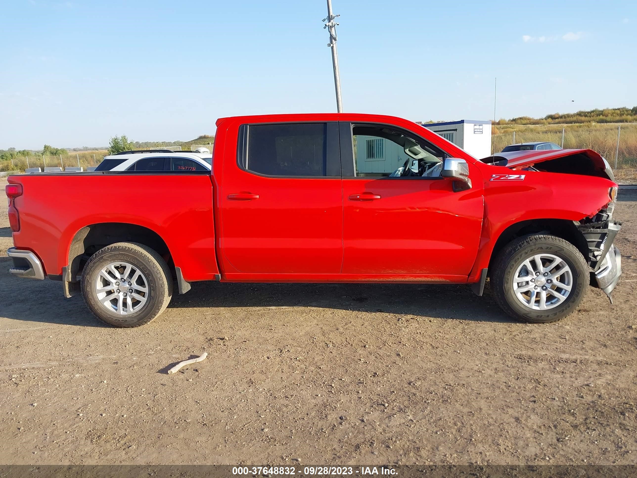 Photo 12 VIN: 3GCUYDED2MG233554 - CHEVROLET SILVERADO 