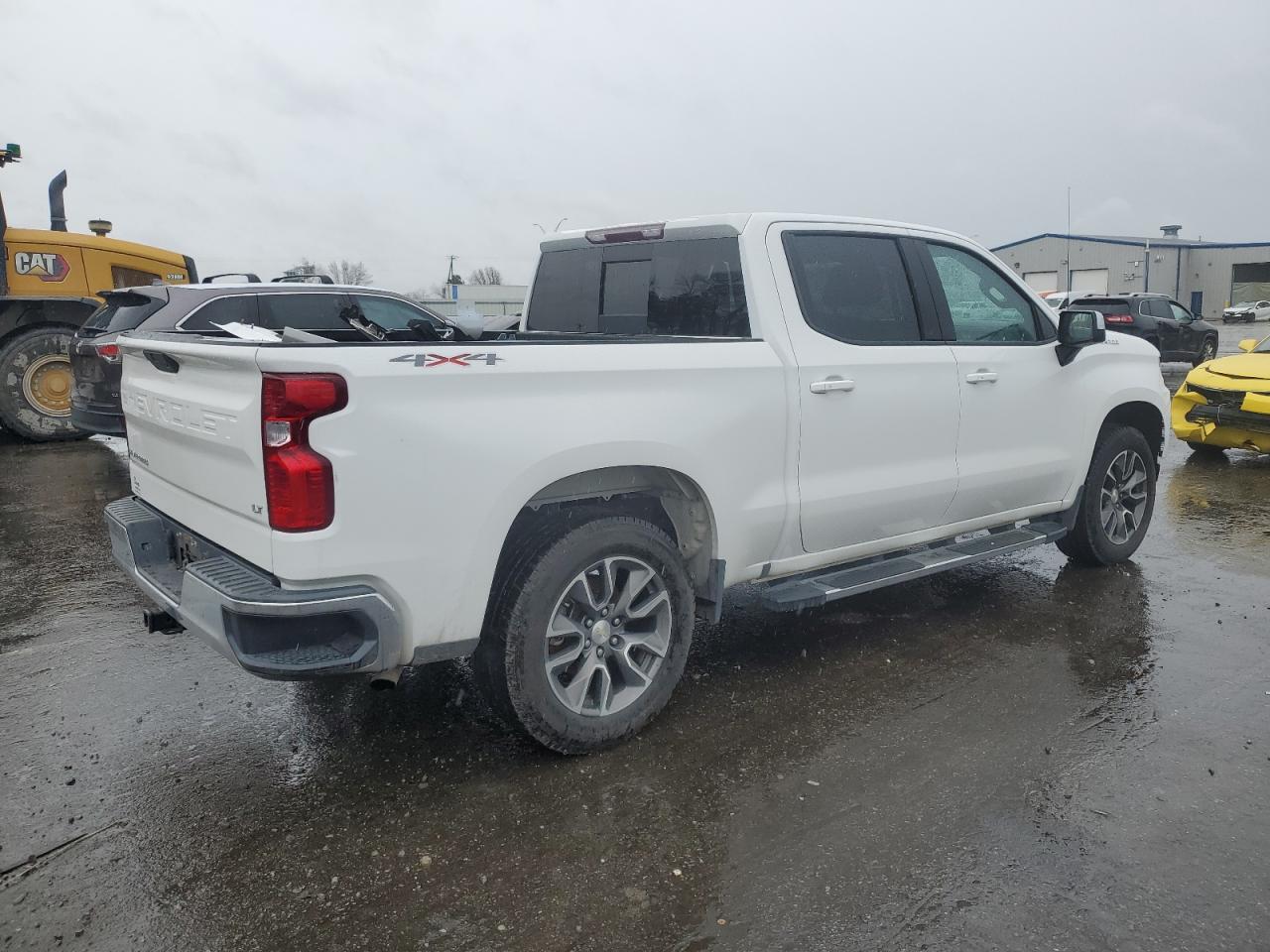 Photo 2 VIN: 3GCUYDED4KG161463 - CHEVROLET SILVERADO 