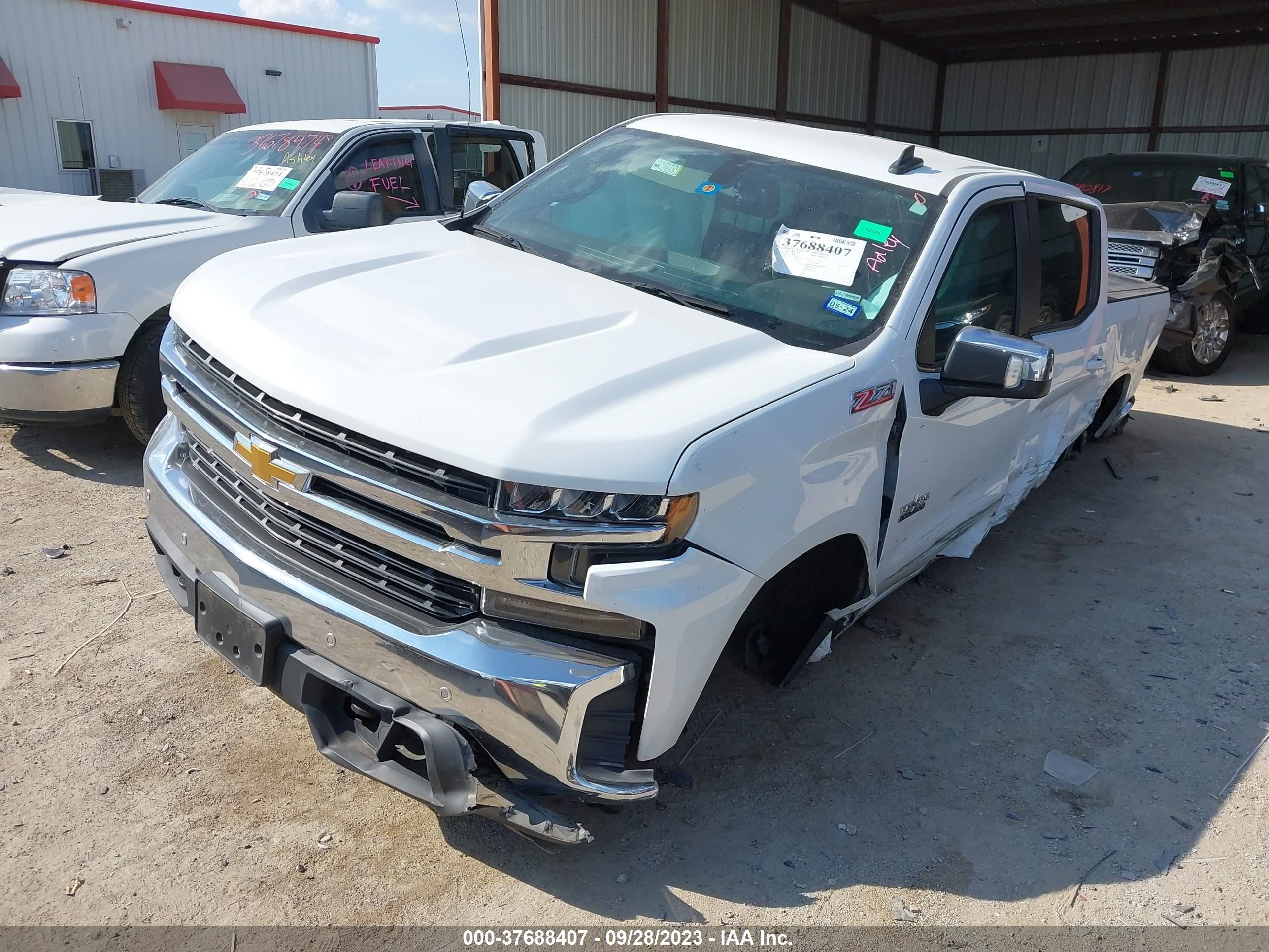 Photo 1 VIN: 3GCUYDED7LG165752 - CHEVROLET SILVERADO 