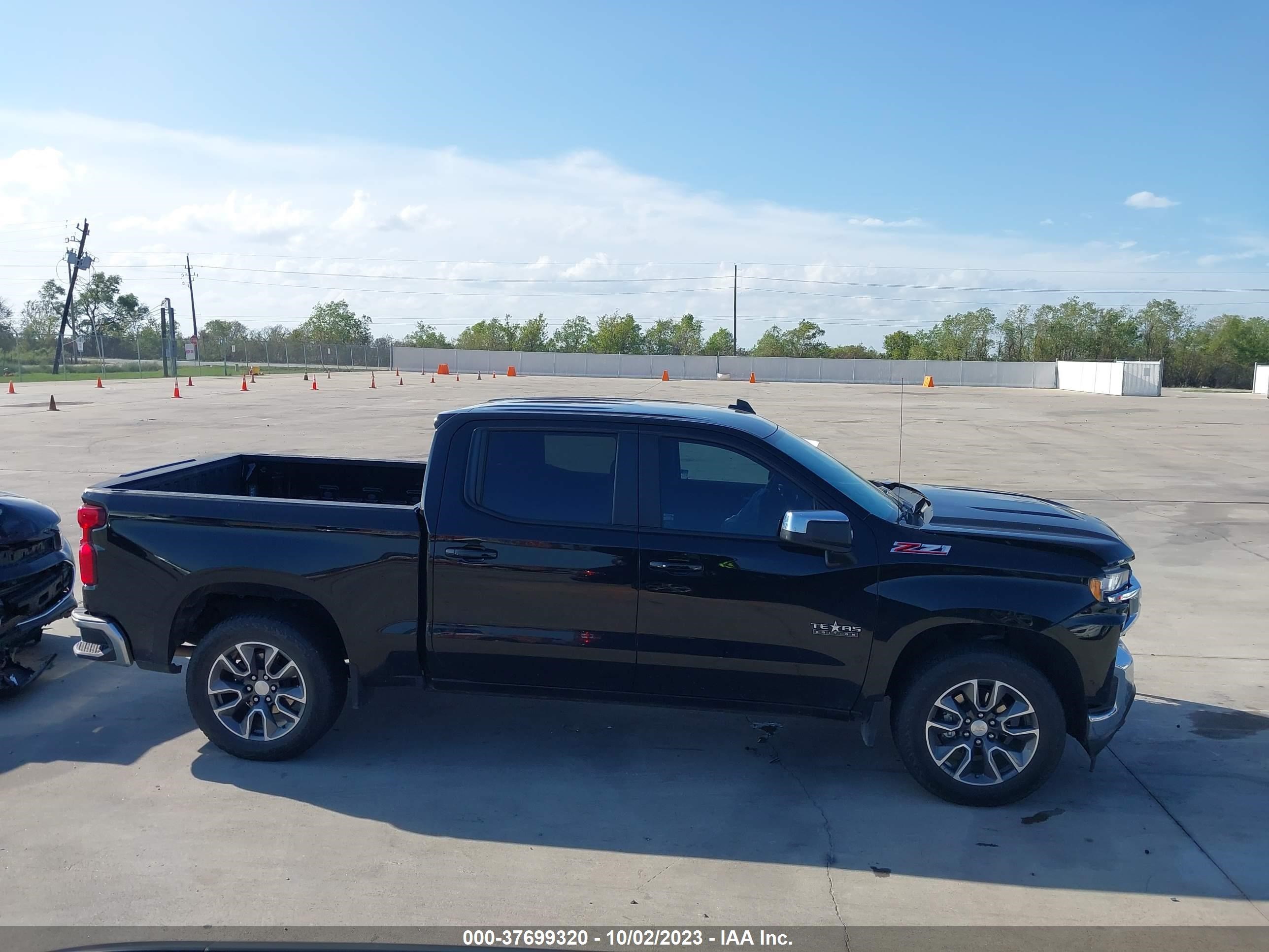 Photo 12 VIN: 3GCUYDED8MG188359 - CHEVROLET SILVERADO 