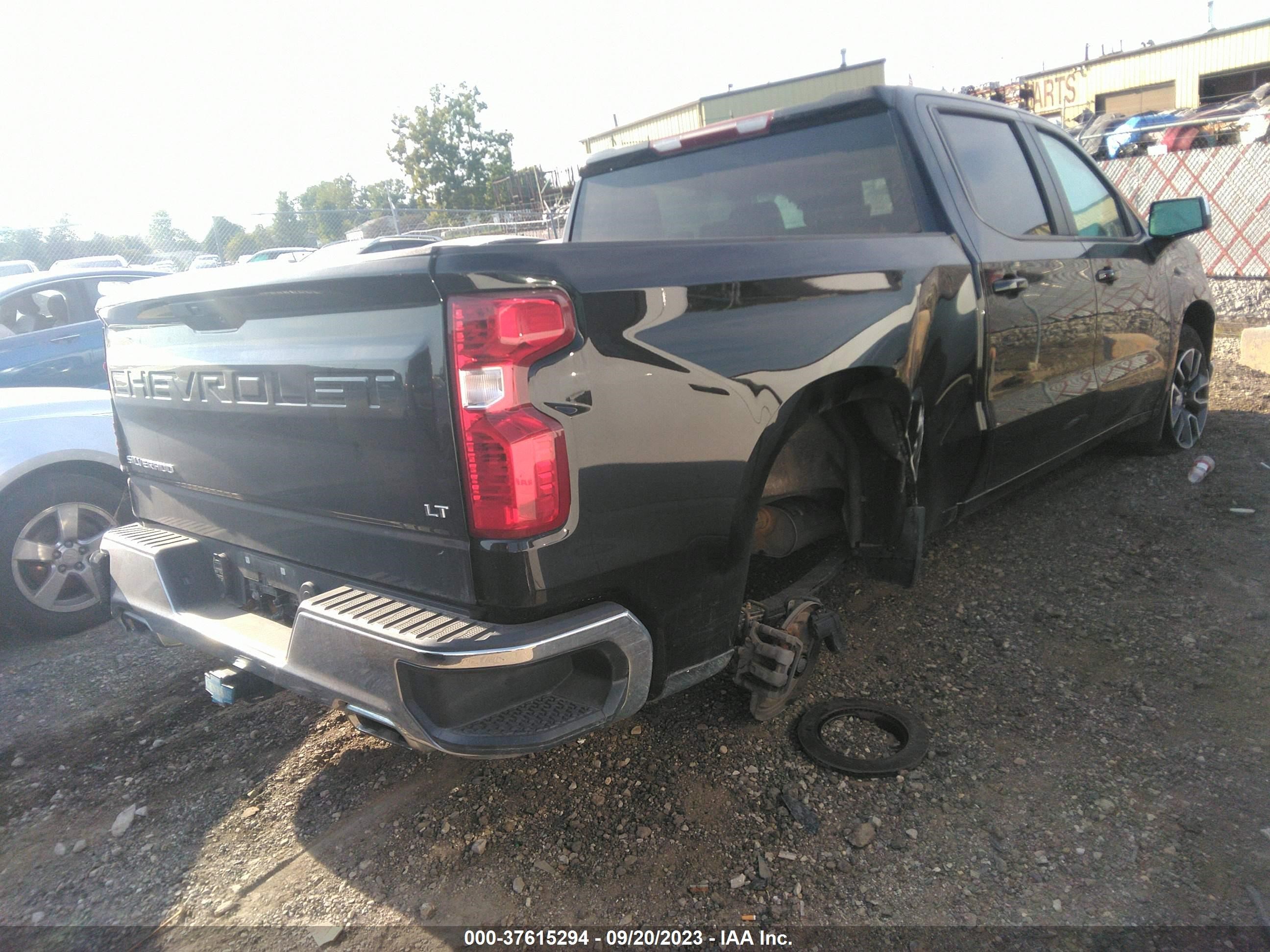 Photo 3 VIN: 3GCUYDED8MG394345 - CHEVROLET SILVERADO 