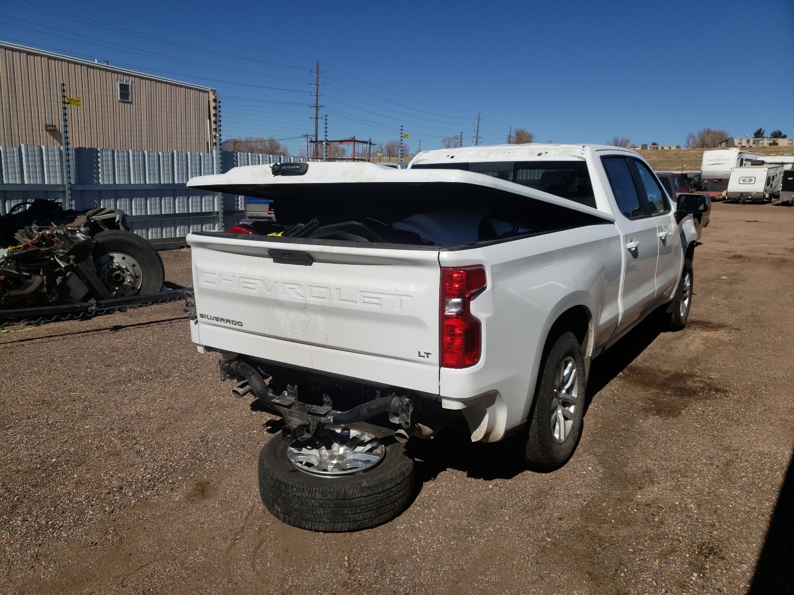 Photo 3 VIN: 3GCUYDET1LG165317 - CHEVROLET SILVERADO 