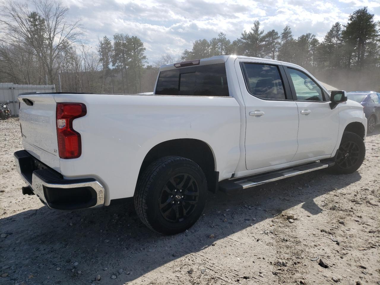 Photo 2 VIN: 3GCUYDET7LG434677 - CHEVROLET SILVERADO 