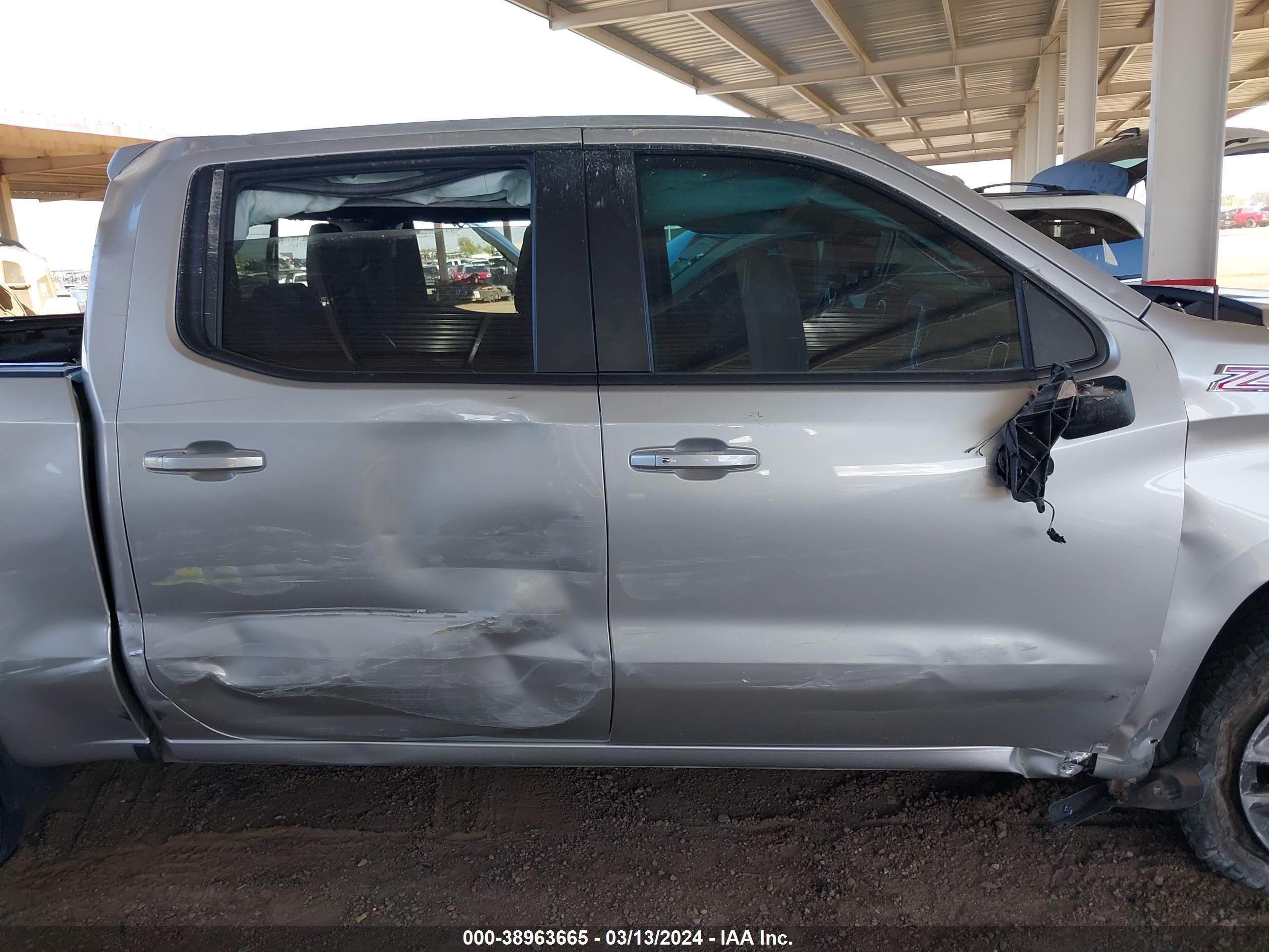 Photo 11 VIN: 3GCUYEED1MG299910 - CHEVROLET SILVERADO 