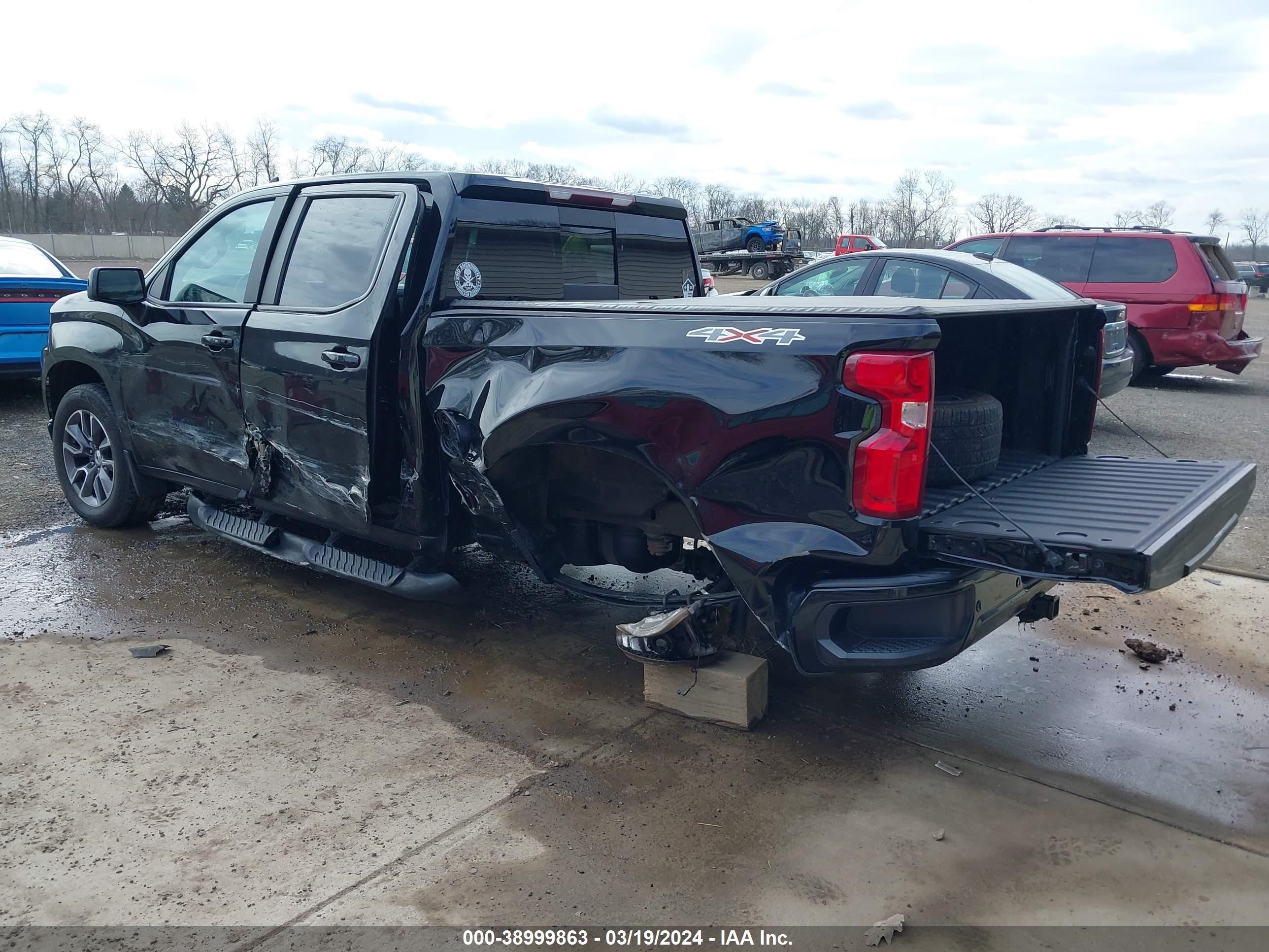 Photo 2 VIN: 3GCUYEED2LG404758 - CHEVROLET SILVERADO 