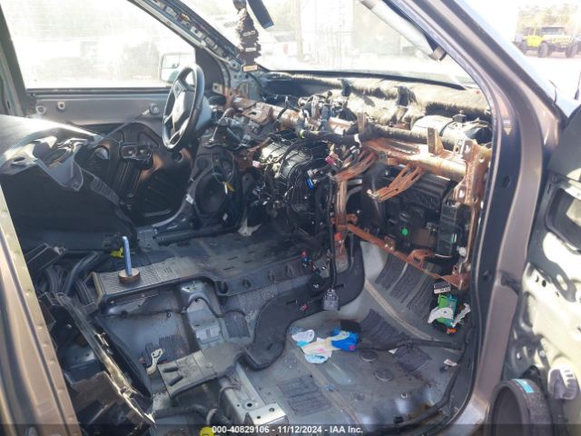 Photo 4 VIN: 3GCUYEED3KG141579 - CHEVROLET SILVERADO 