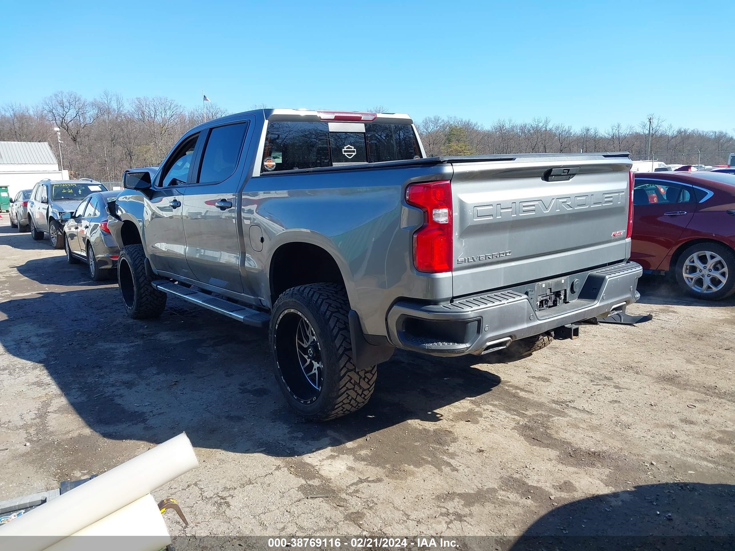 Photo 2 VIN: 3GCUYEED4KG245921 - CHEVROLET SILVERADO 