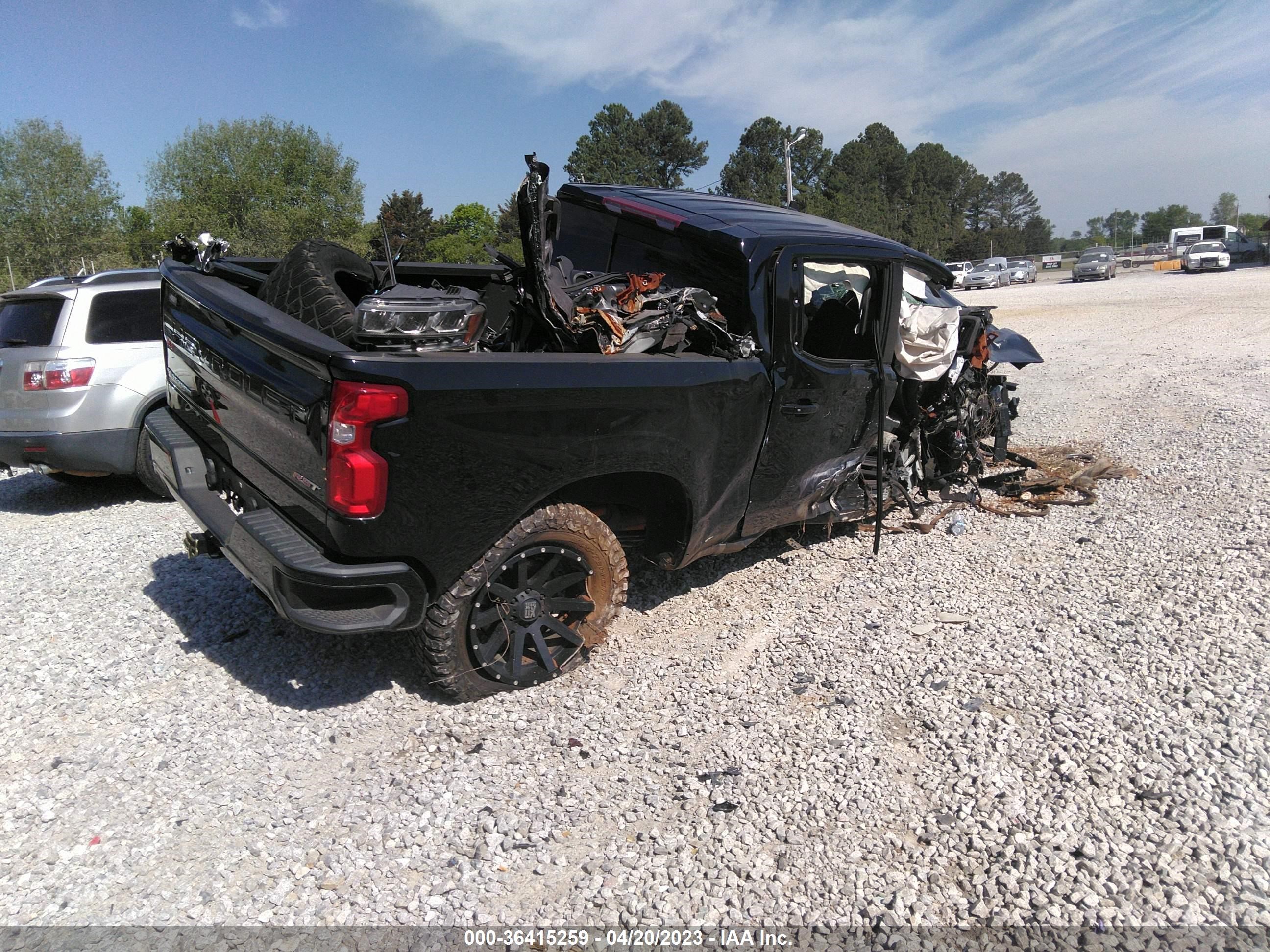 Photo 3 VIN: 3GCUYEED5KG210725 - CHEVROLET SILVERADO 