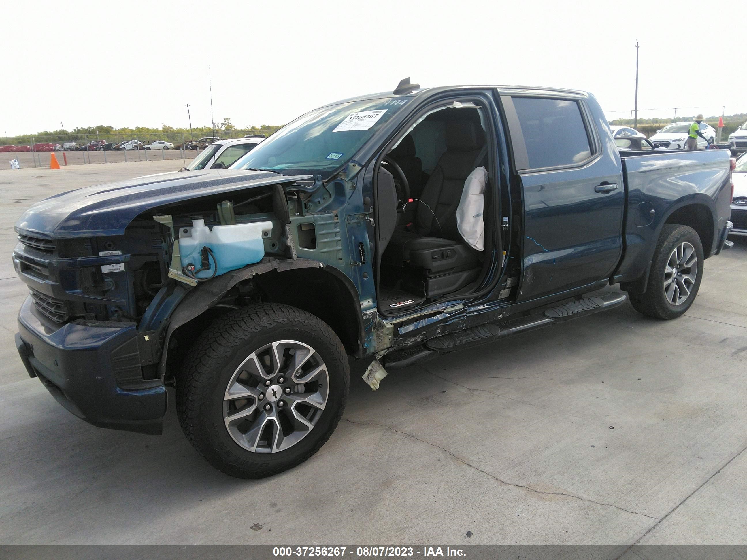 Photo 1 VIN: 3GCUYEEDXMG197179 - CHEVROLET SILVERADO 