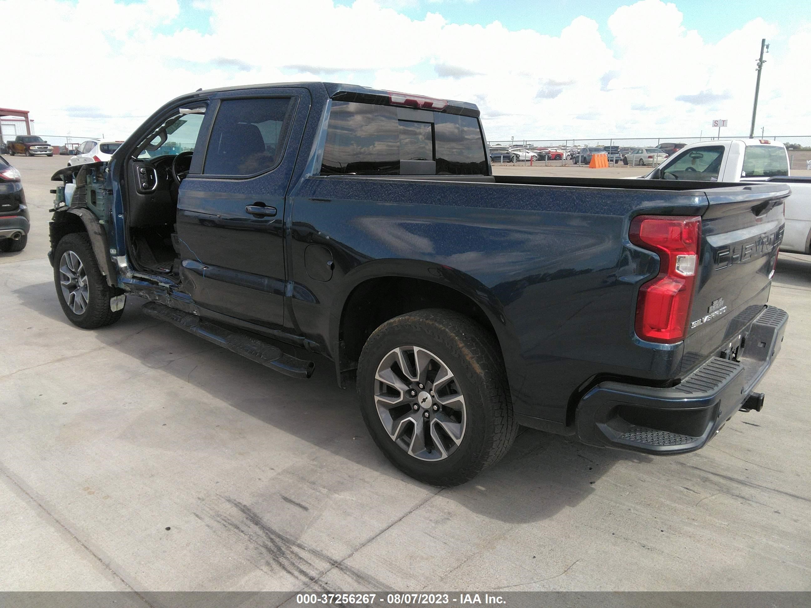 Photo 2 VIN: 3GCUYEEDXMG197179 - CHEVROLET SILVERADO 