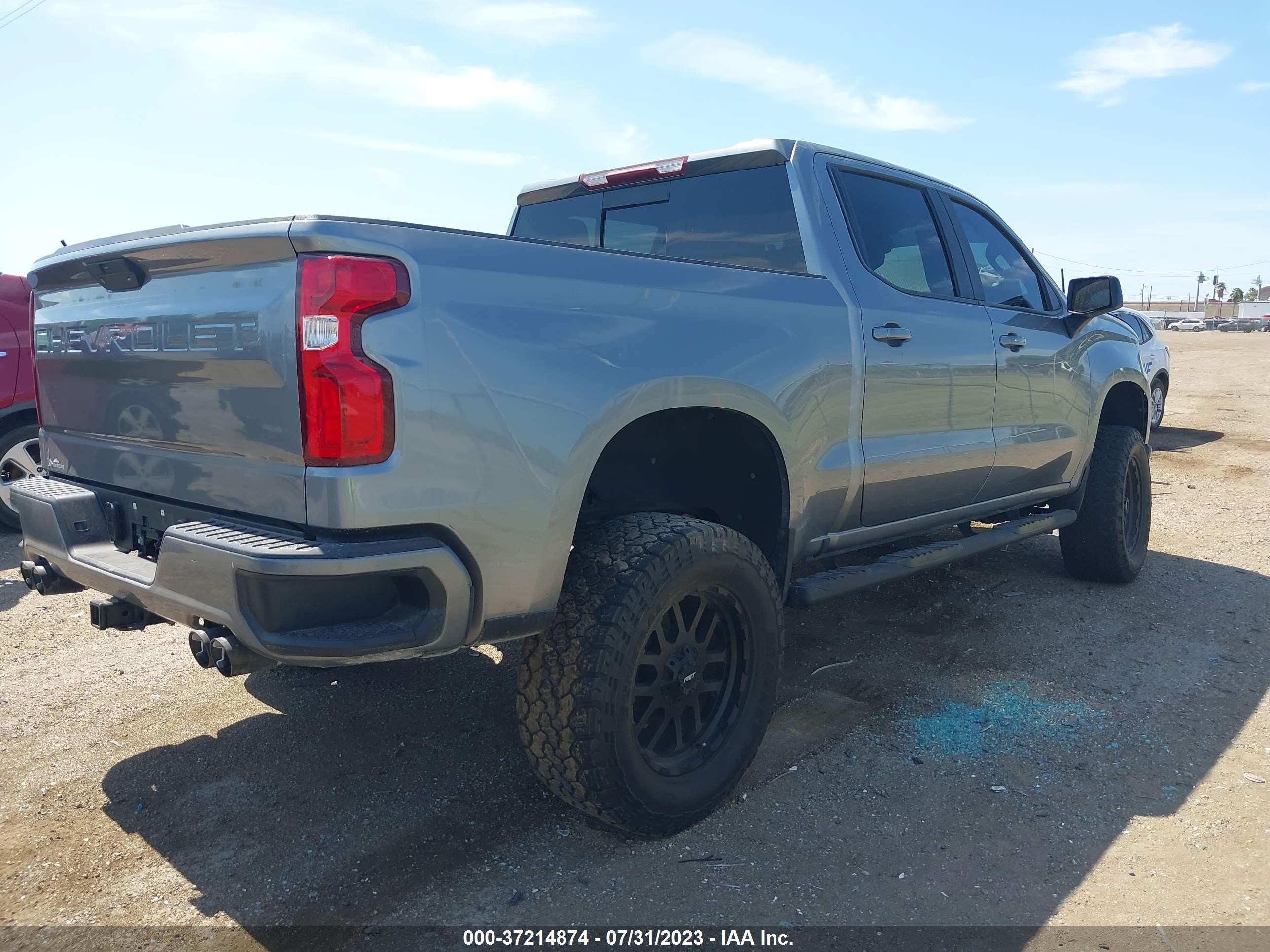 Photo 3 VIN: 3GCUYEEL2LG304859 - CHEVROLET SILVERADO 