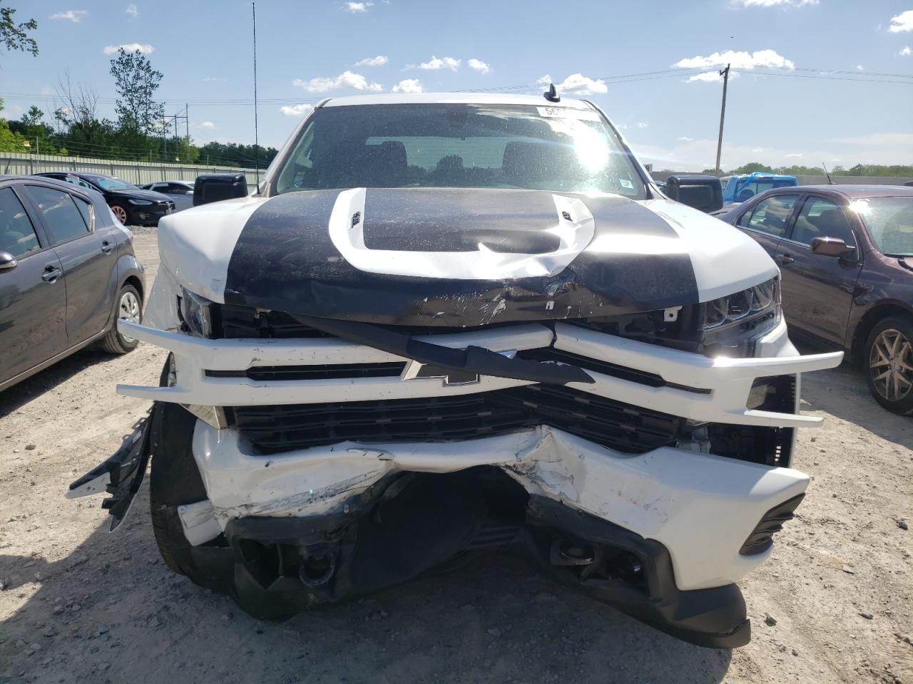 Photo 4 VIN: 3GCUYEEL4MG452268 - CHEVROLET SILVERADO 