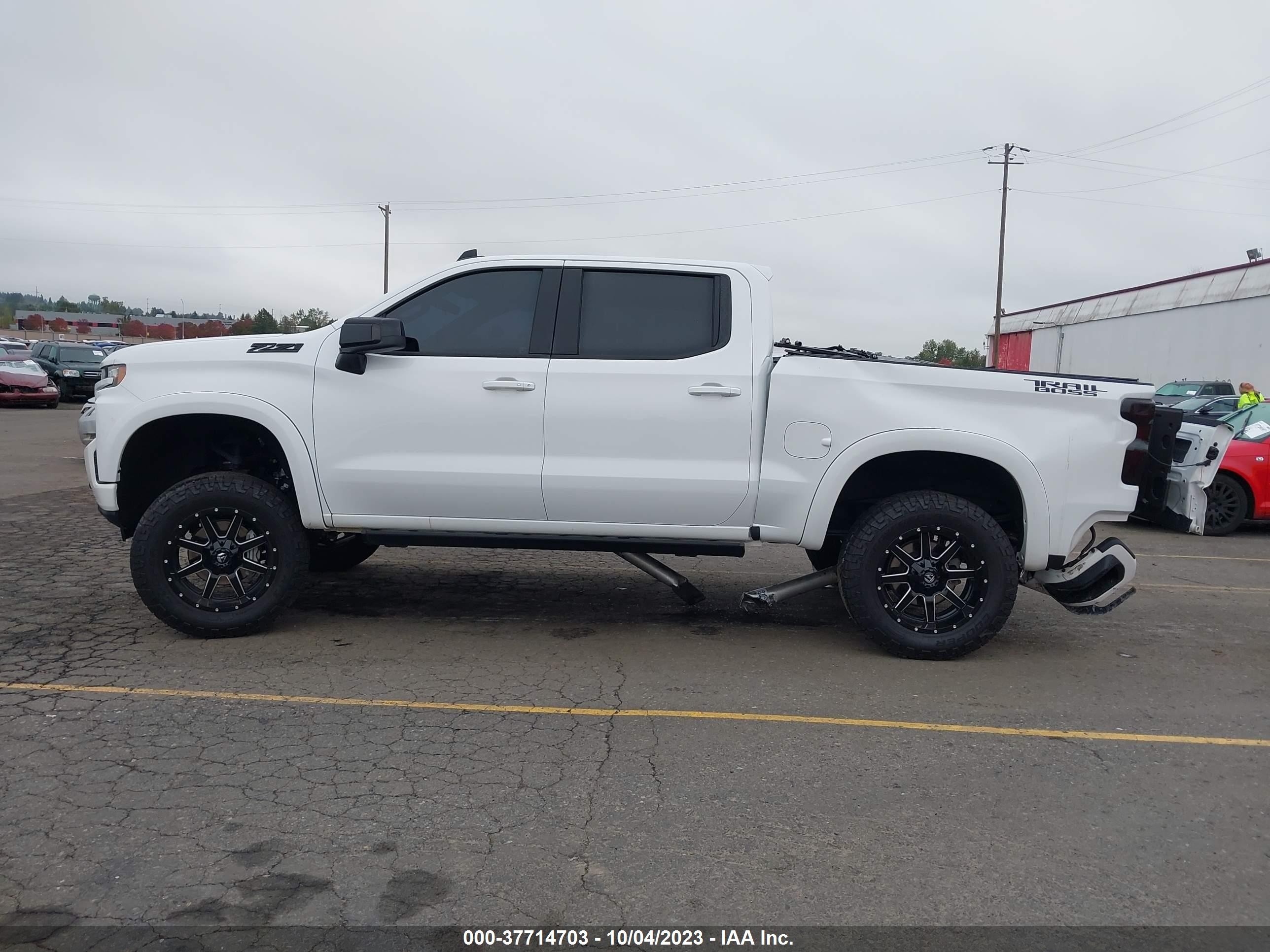 Photo 13 VIN: 3GCUYEEL6MG239564 - CHEVROLET SILVERADO 