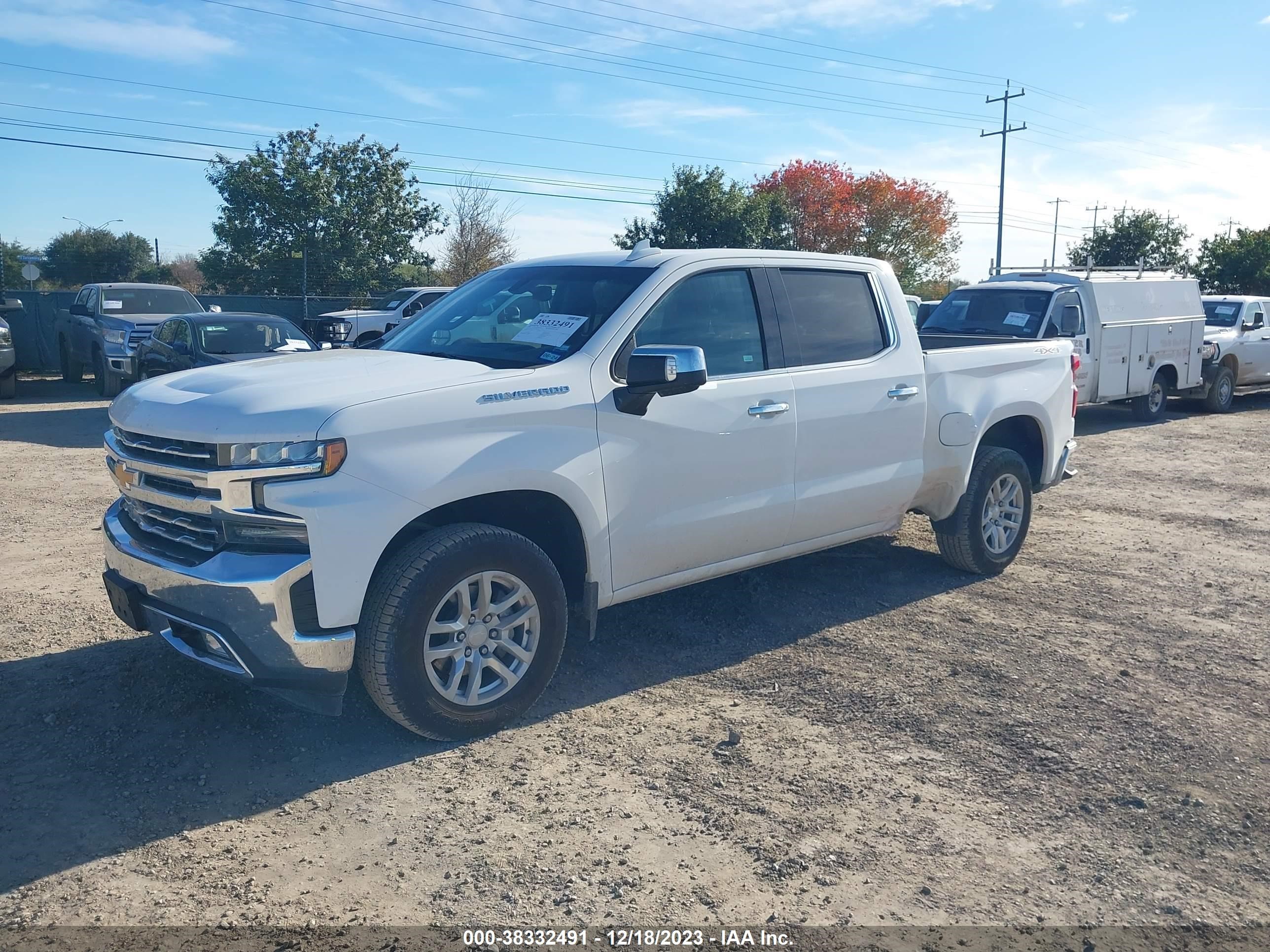 Photo 1 VIN: 3GCUYGED6LG315318 - CHEVROLET SILVERADO 