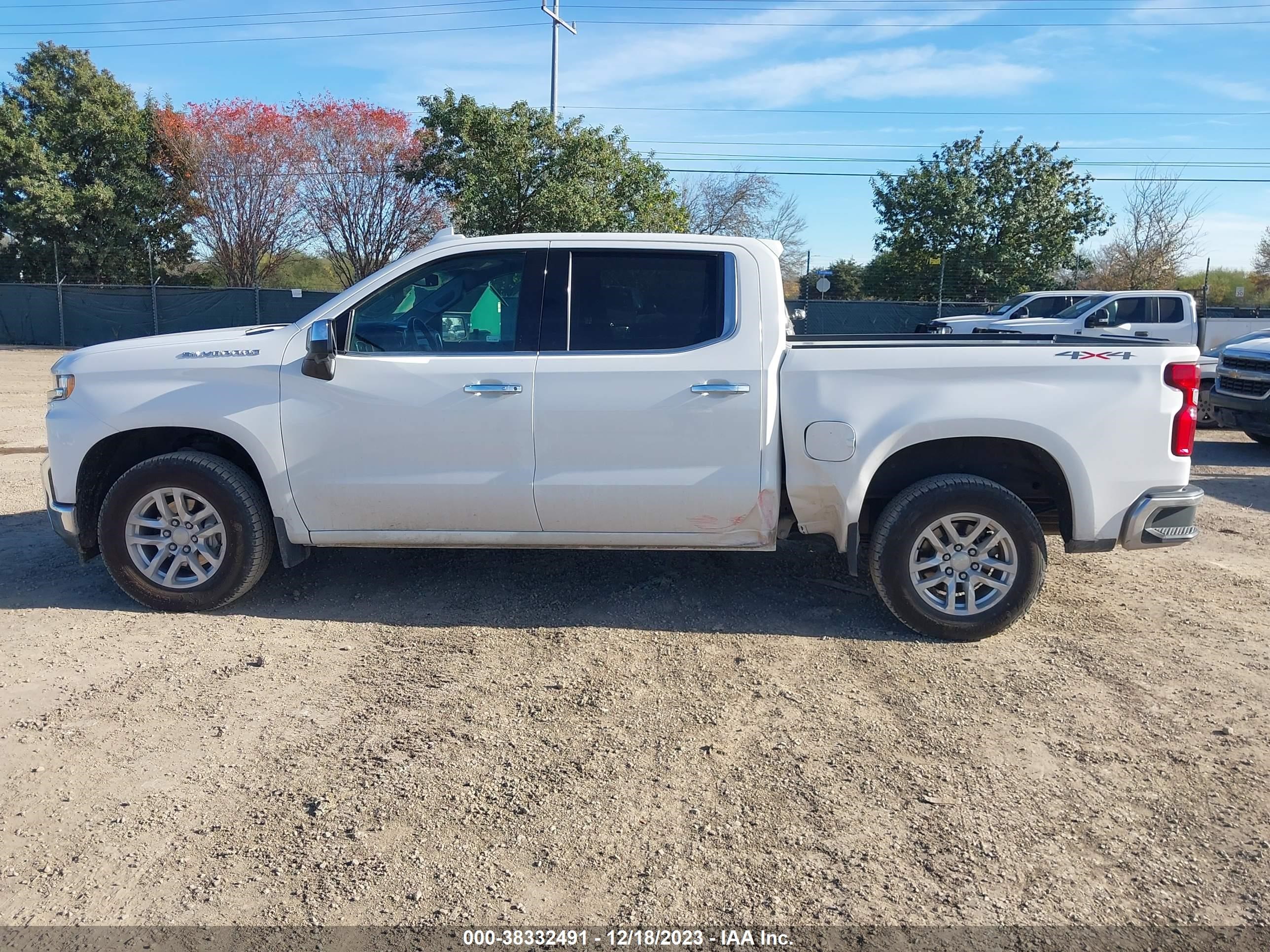 Photo 13 VIN: 3GCUYGED6LG315318 - CHEVROLET SILVERADO 