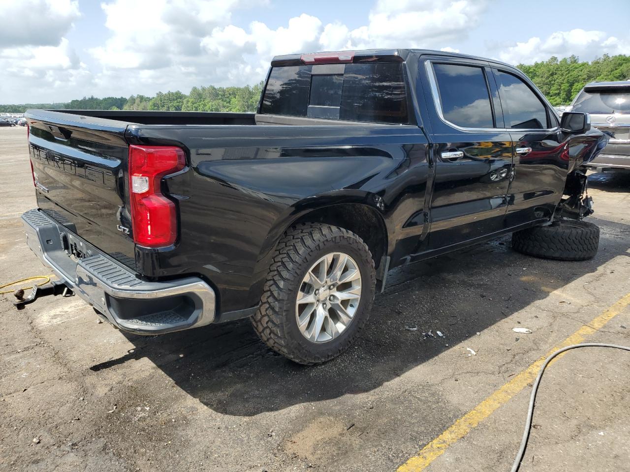 Photo 2 VIN: 3GCUYGED8KG181233 - CHEVROLET SILVERADO 