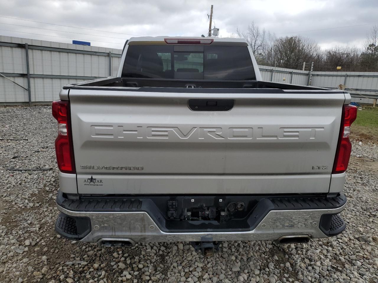 Photo 5 VIN: 3GCUYGEL7KG110869 - CHEVROLET SILVERADO 