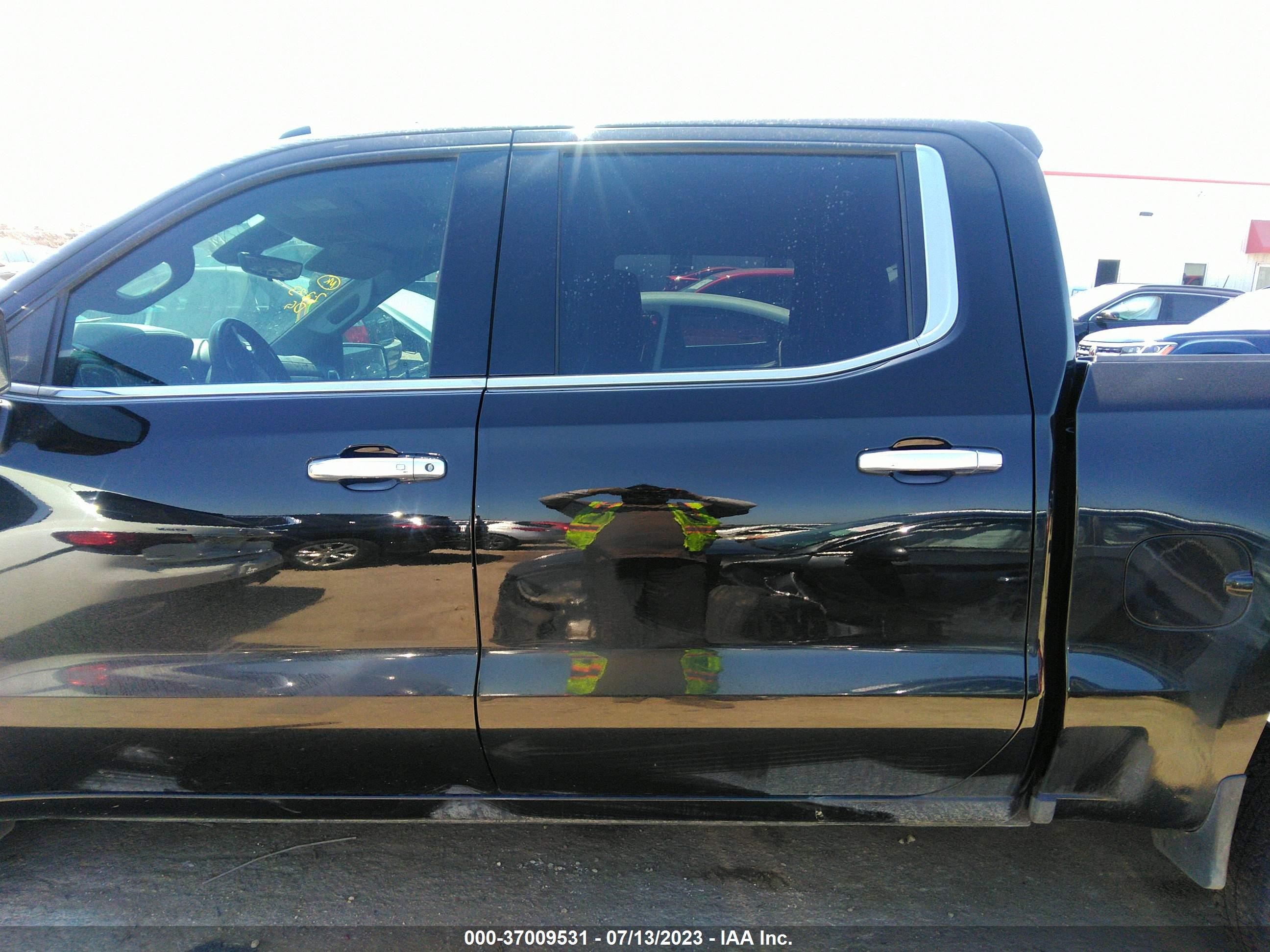 Photo 13 VIN: 3GCUYGET4LG415313 - CHEVROLET SILVERADO 