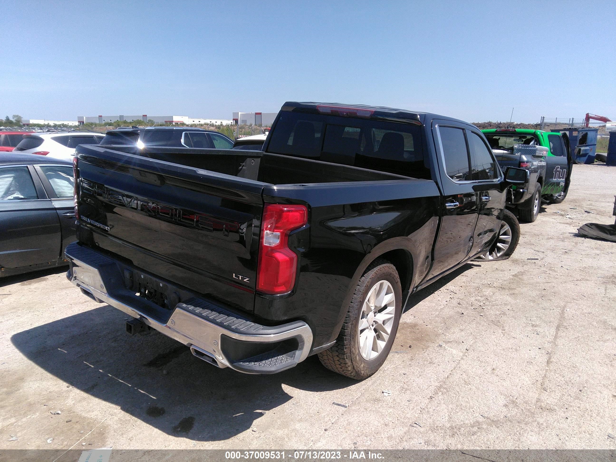 Photo 3 VIN: 3GCUYGET4LG415313 - CHEVROLET SILVERADO 