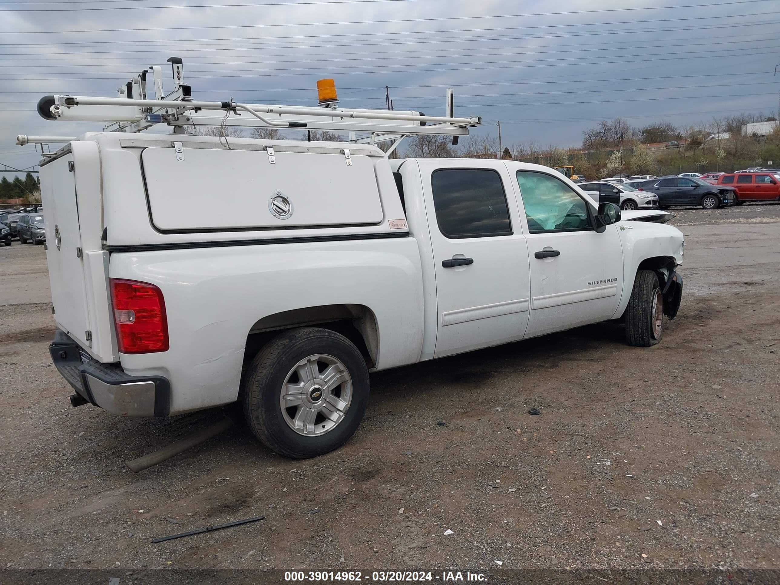 Photo 3 VIN: 3GCXCUEJ3AG271467 - CHEVROLET SILVERADO 