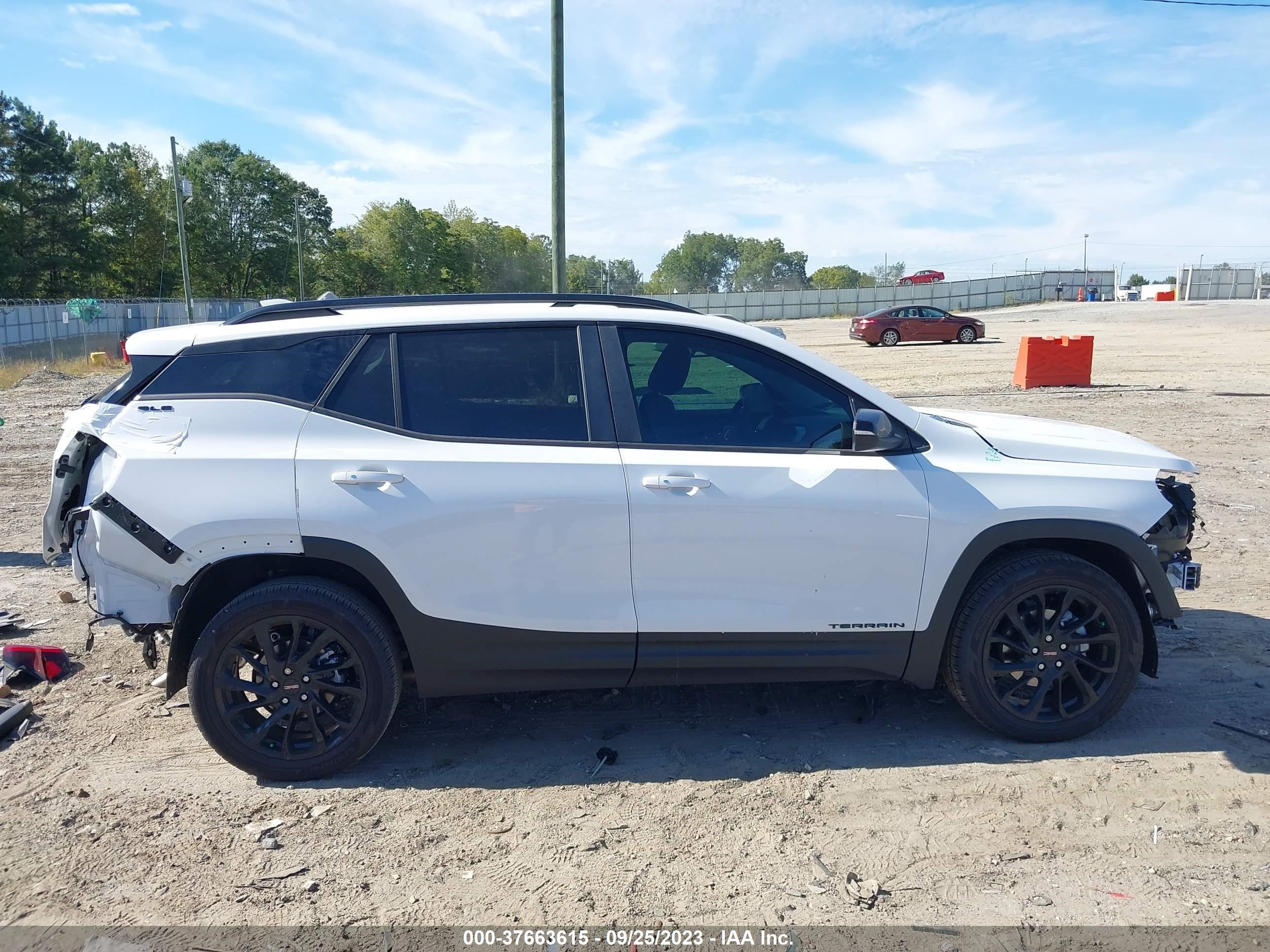 Photo 13 VIN: 3GKALMEG4PL164717 - GMC TERRAIN 