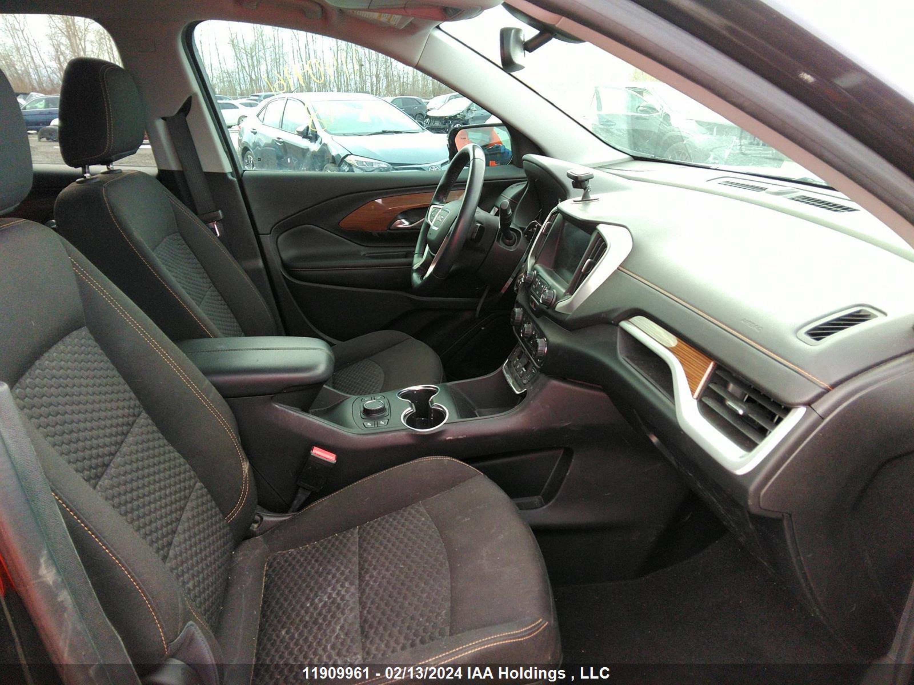 Photo 4 VIN: 3GKALMEV4JL297757 - GMC TERRAIN 