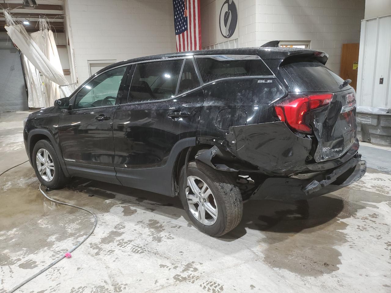 Photo 1 VIN: 3GKALMEV5JL201666 - GMC TERRAIN 