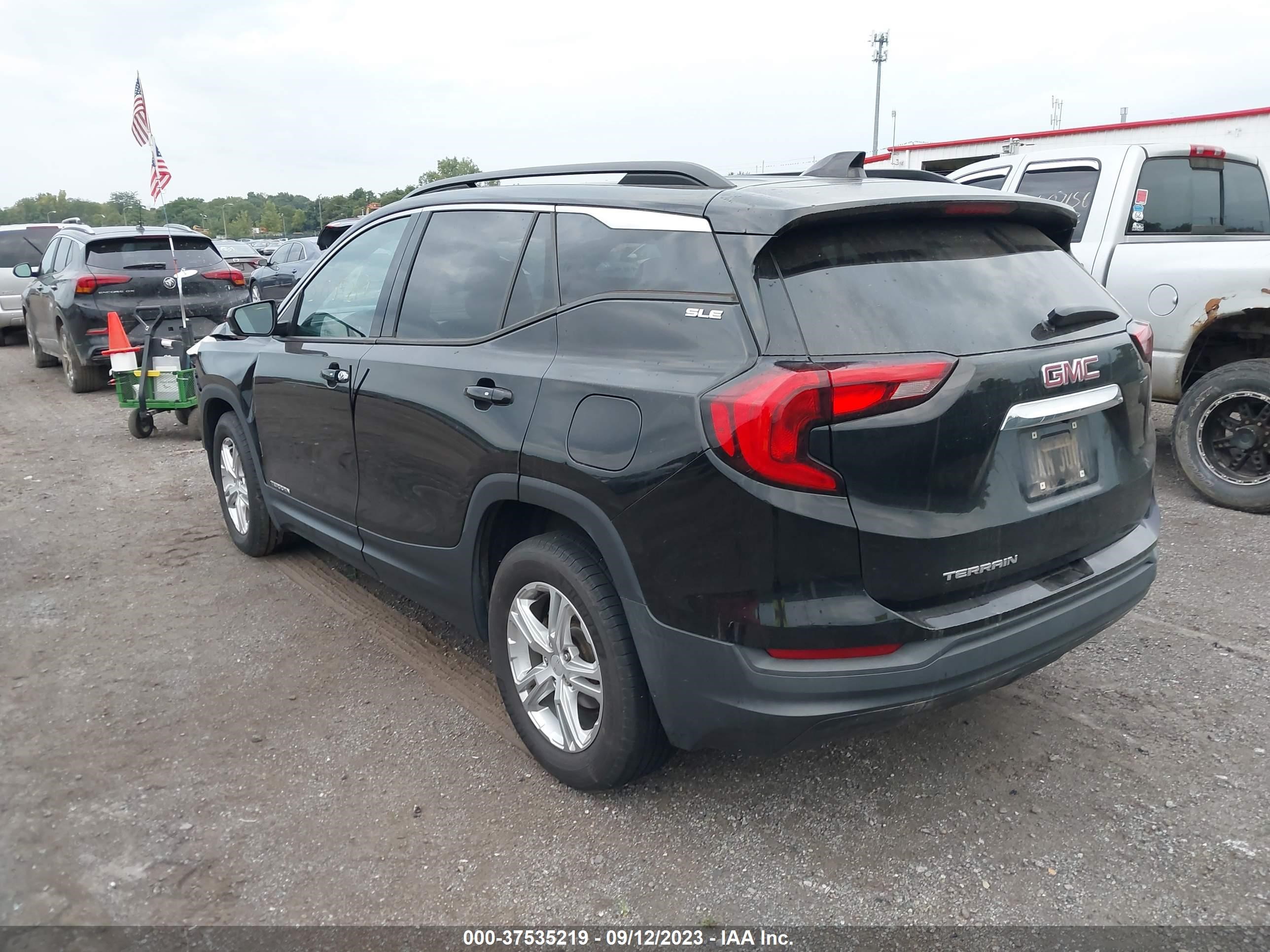 Photo 2 VIN: 3GKALMEV8JL167366 - GMC TERRAIN 