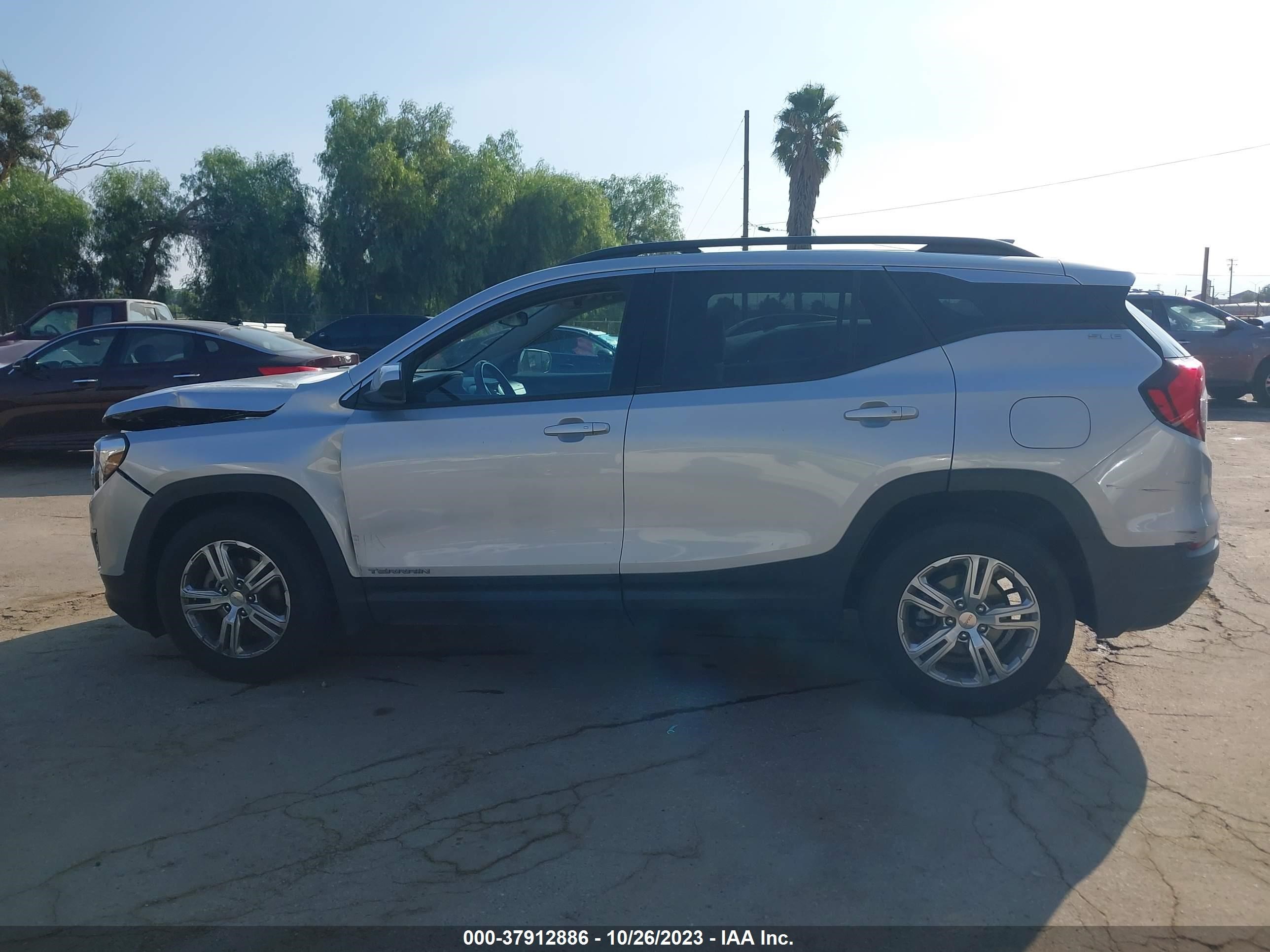 Photo 14 VIN: 3GKALMEV9JL216333 - GMC TERRAIN 