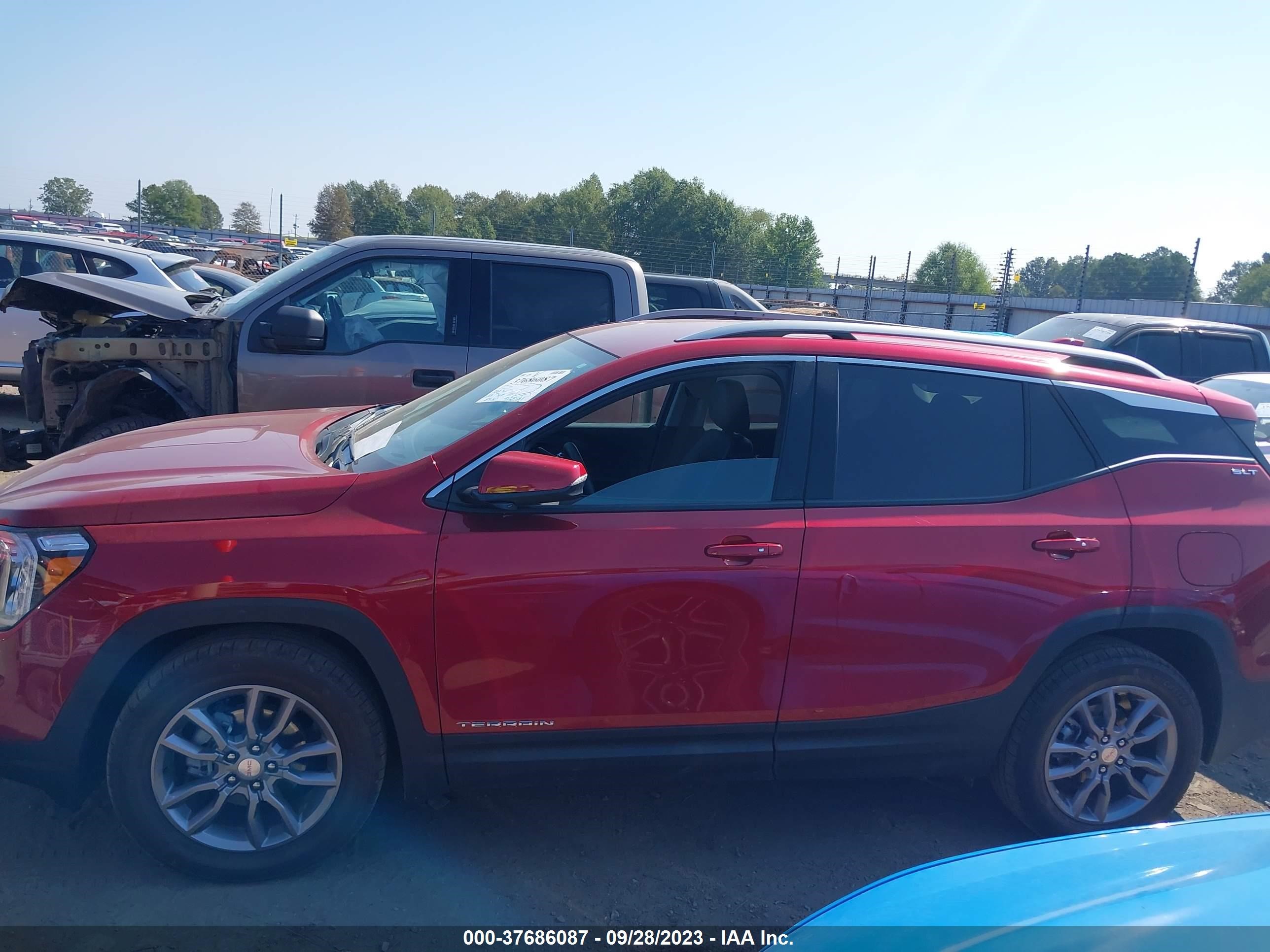 Photo 13 VIN: 3GKALPEGXPL223870 - GMC TERRAIN 