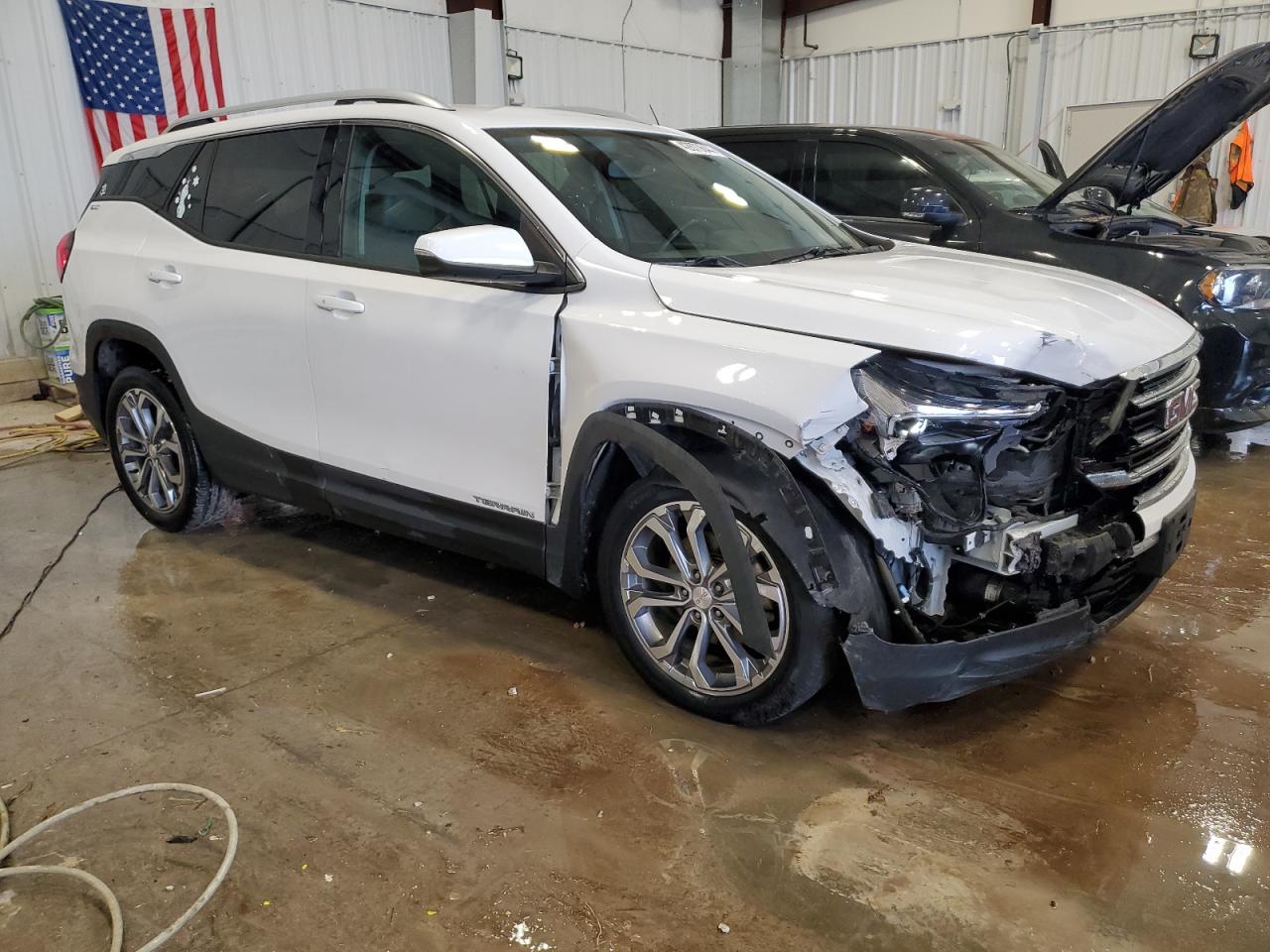 Photo 3 VIN: 3GKALPEX3JL294884 - GMC TERRAIN 