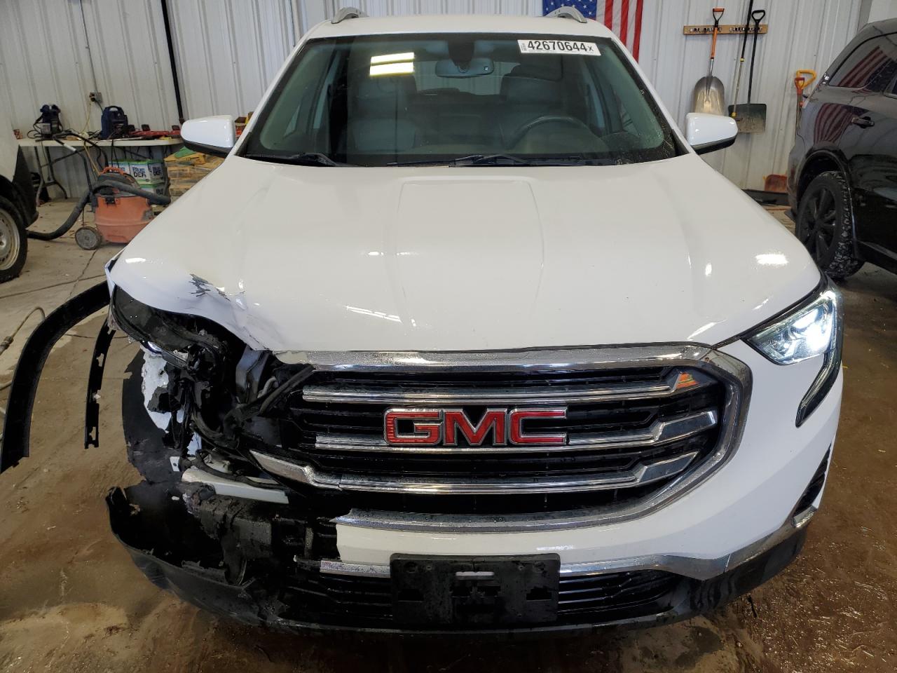 Photo 4 VIN: 3GKALPEX3JL294884 - GMC TERRAIN 