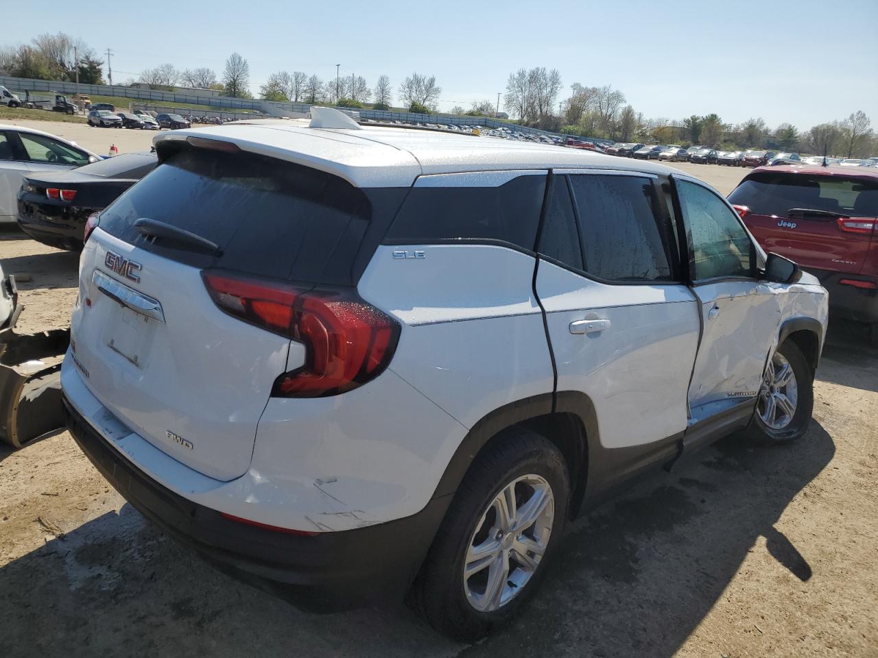 Photo 2 VIN: 3GKALTEV3KL146050 - GMC TERRAIN 