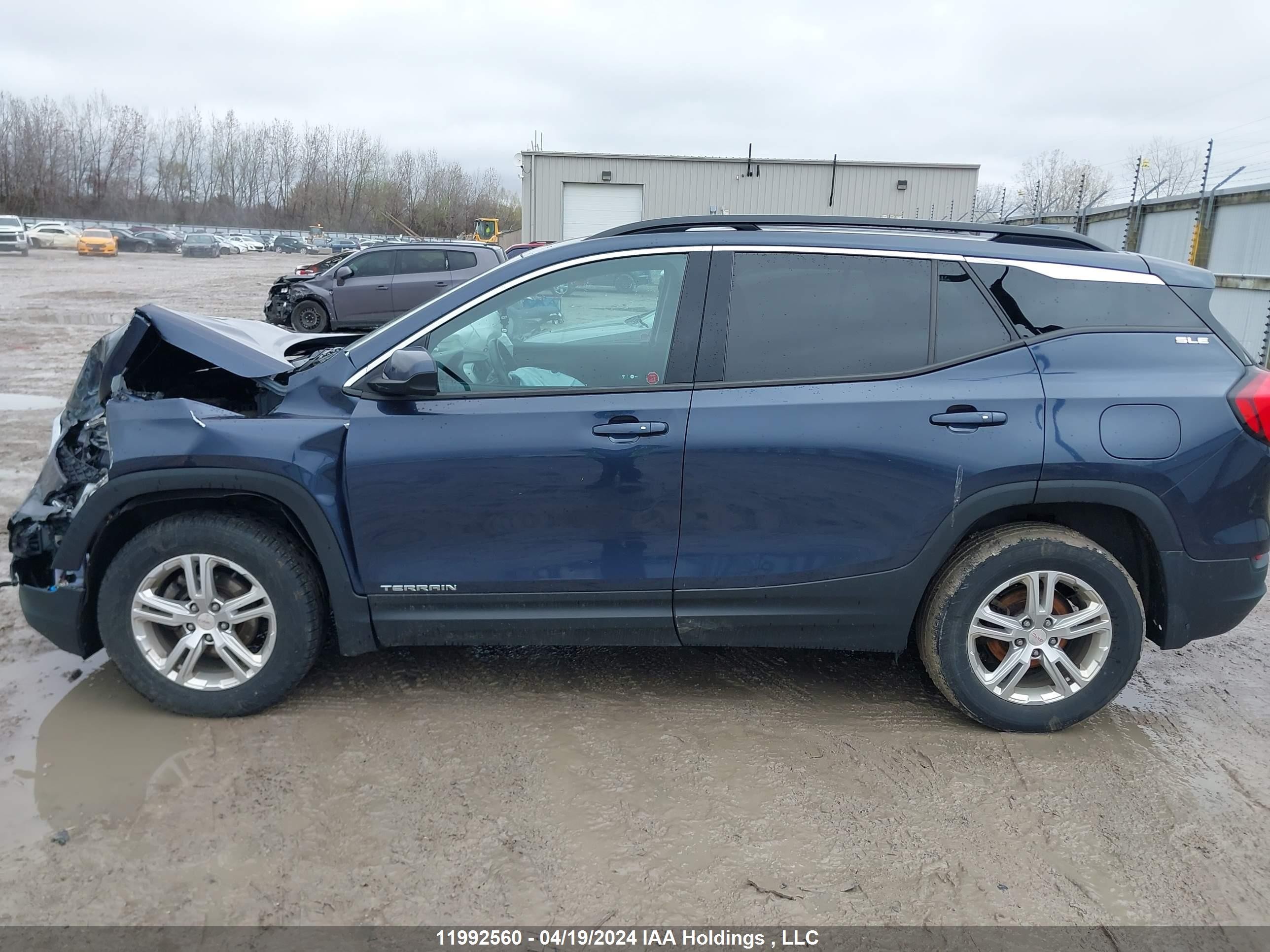 Photo 13 VIN: 3GKALTEV4JL200101 - GMC TERRAIN 