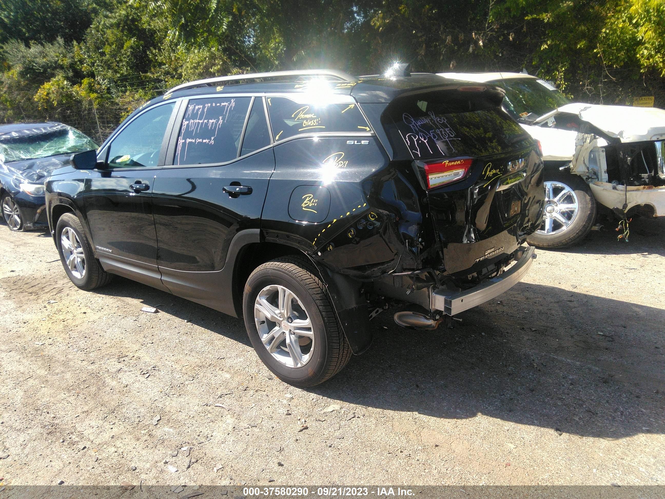 Photo 2 VIN: 3GKALTEV4NL281932 - GMC TERRAIN 