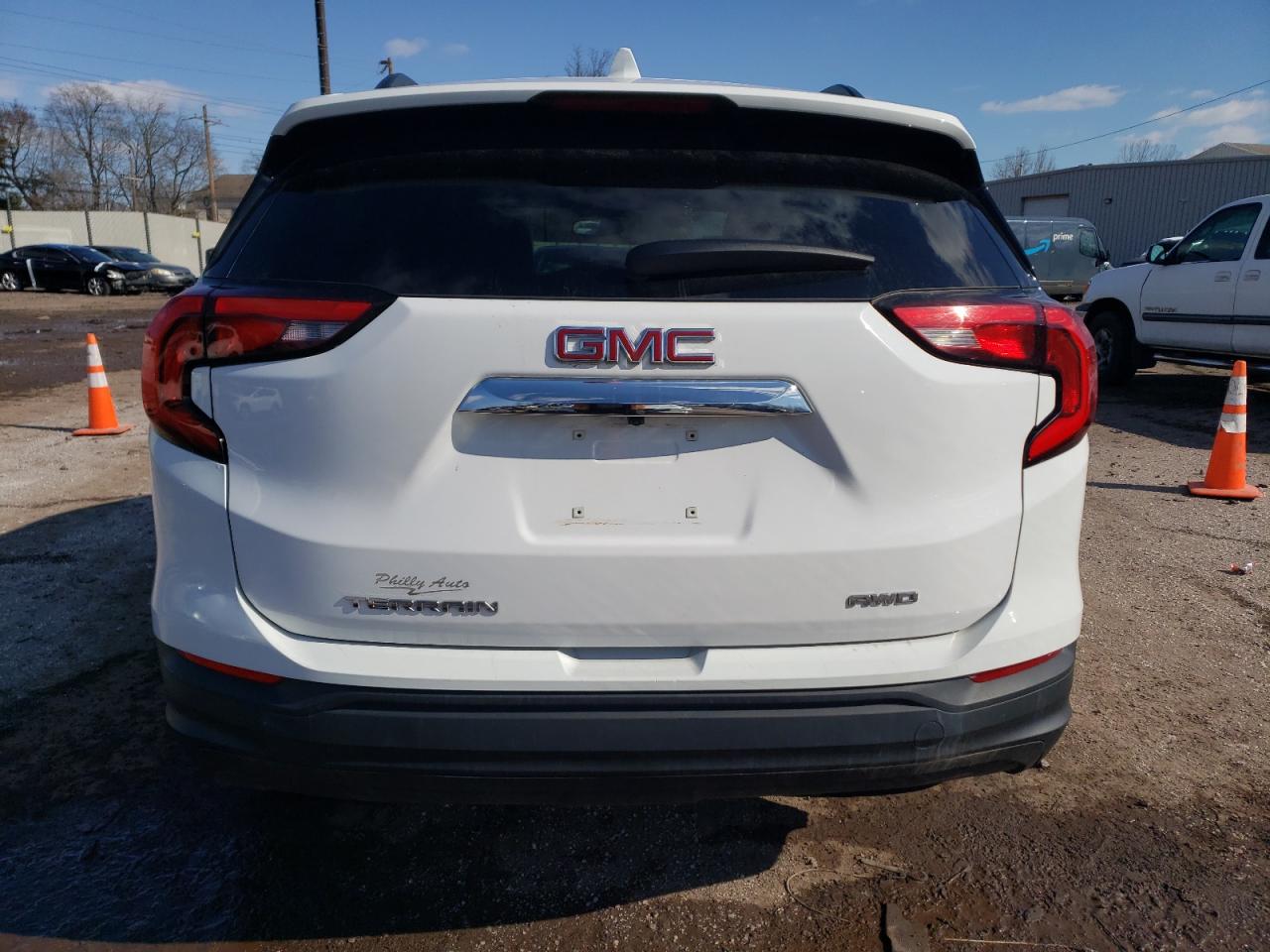 Photo 5 VIN: 3GKALTEV8JL409549 - GMC TERRAIN 