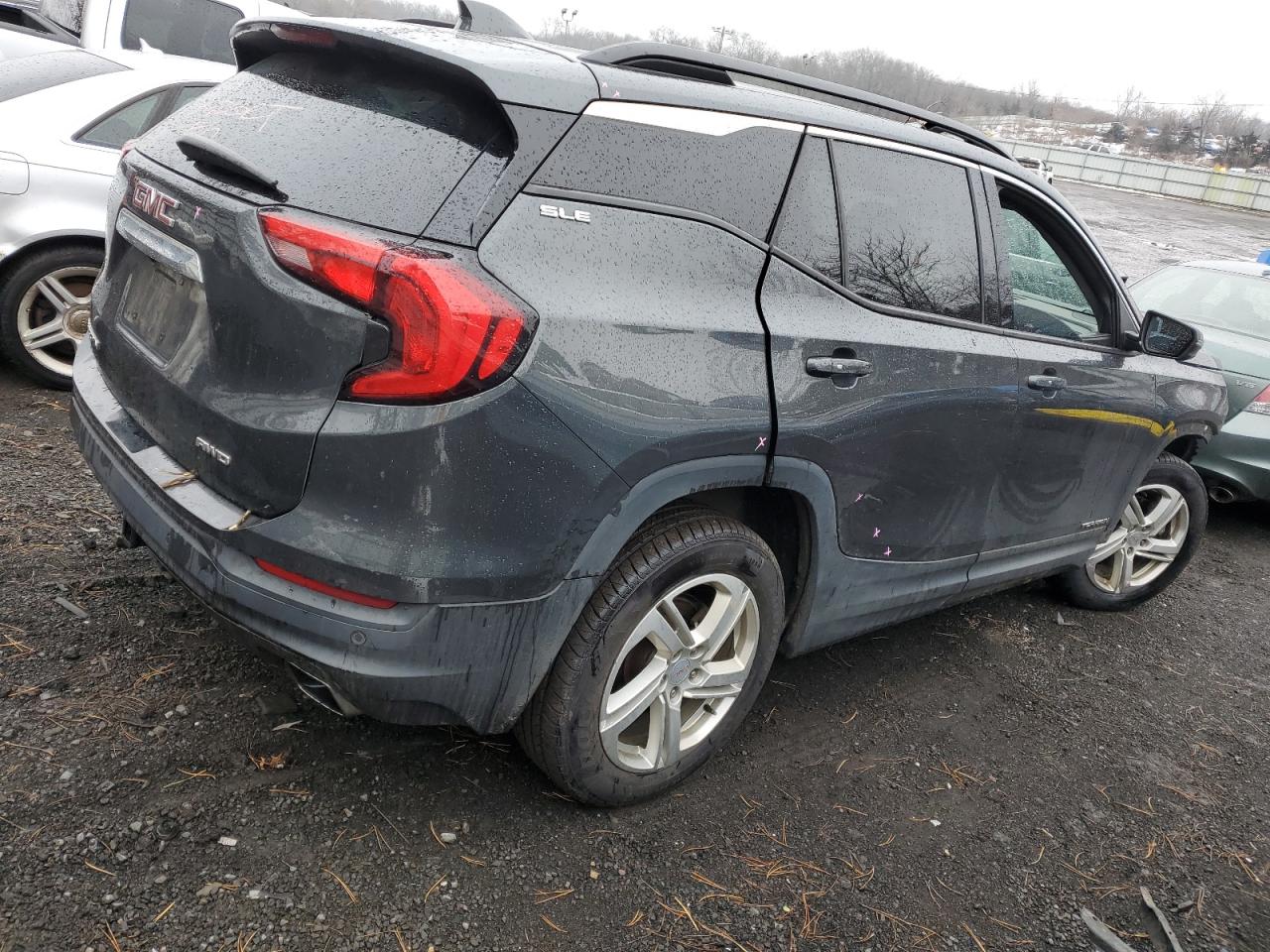 Photo 2 VIN: 3GKALTEX1JL161646 - GMC TERRAIN 