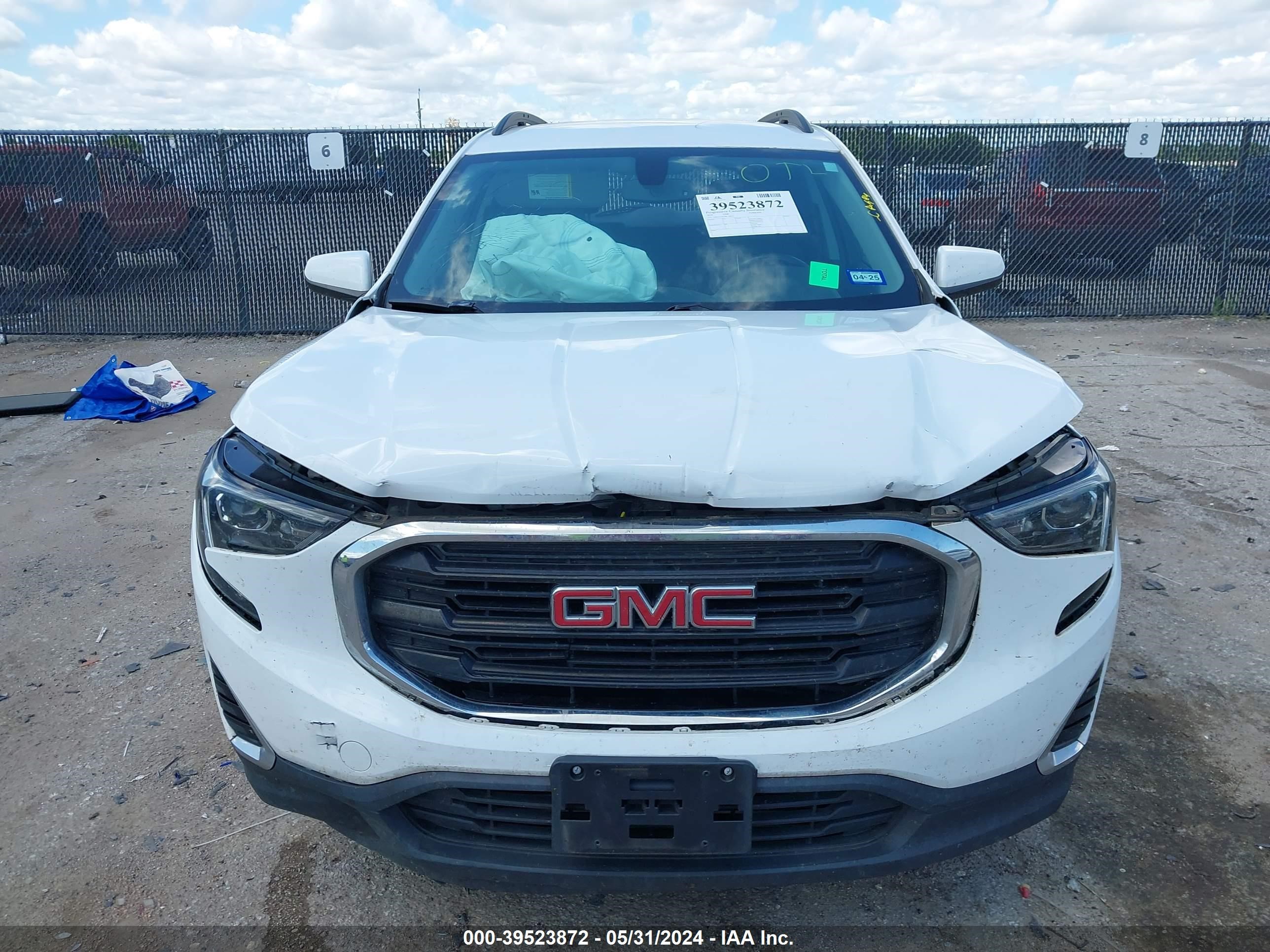 Photo 11 VIN: 3GKALUEU9JL258721 - GMC TERRAIN 