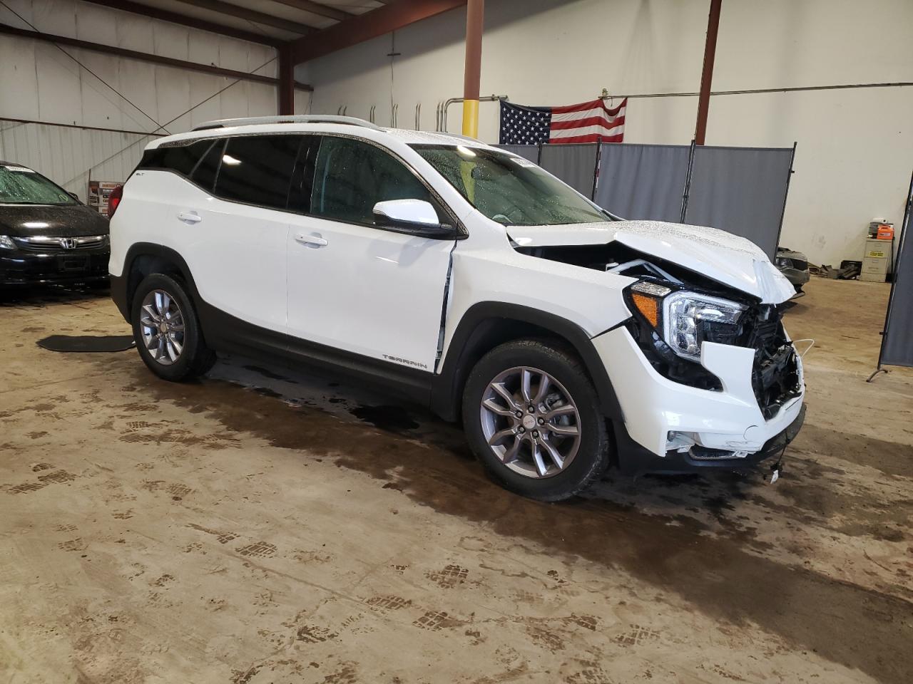 Photo 3 VIN: 3GKALVEG0PL115584 - GMC TERRAIN 