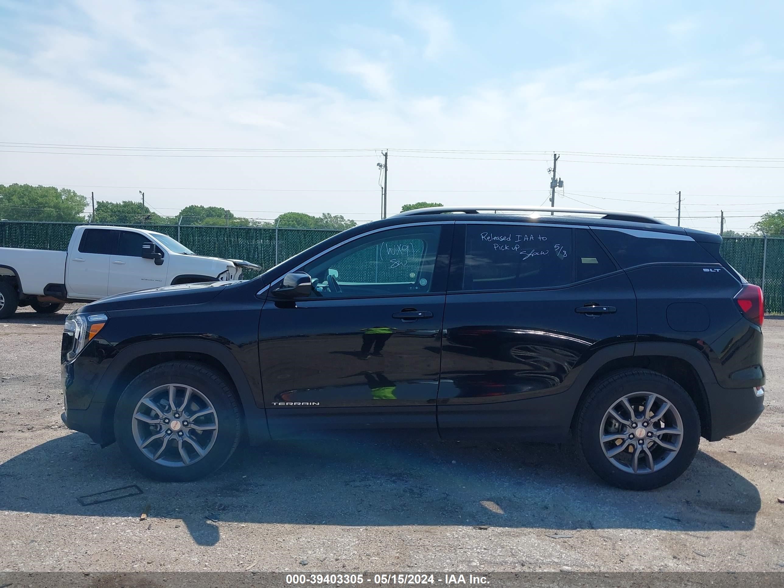 Photo 13 VIN: 3GKALVEG1PL119191 - GMC TERRAIN 