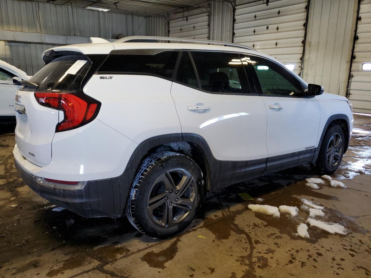 Photo 2 VIN: 3GKALVEV0KL241323 - GMC TERRAIN 